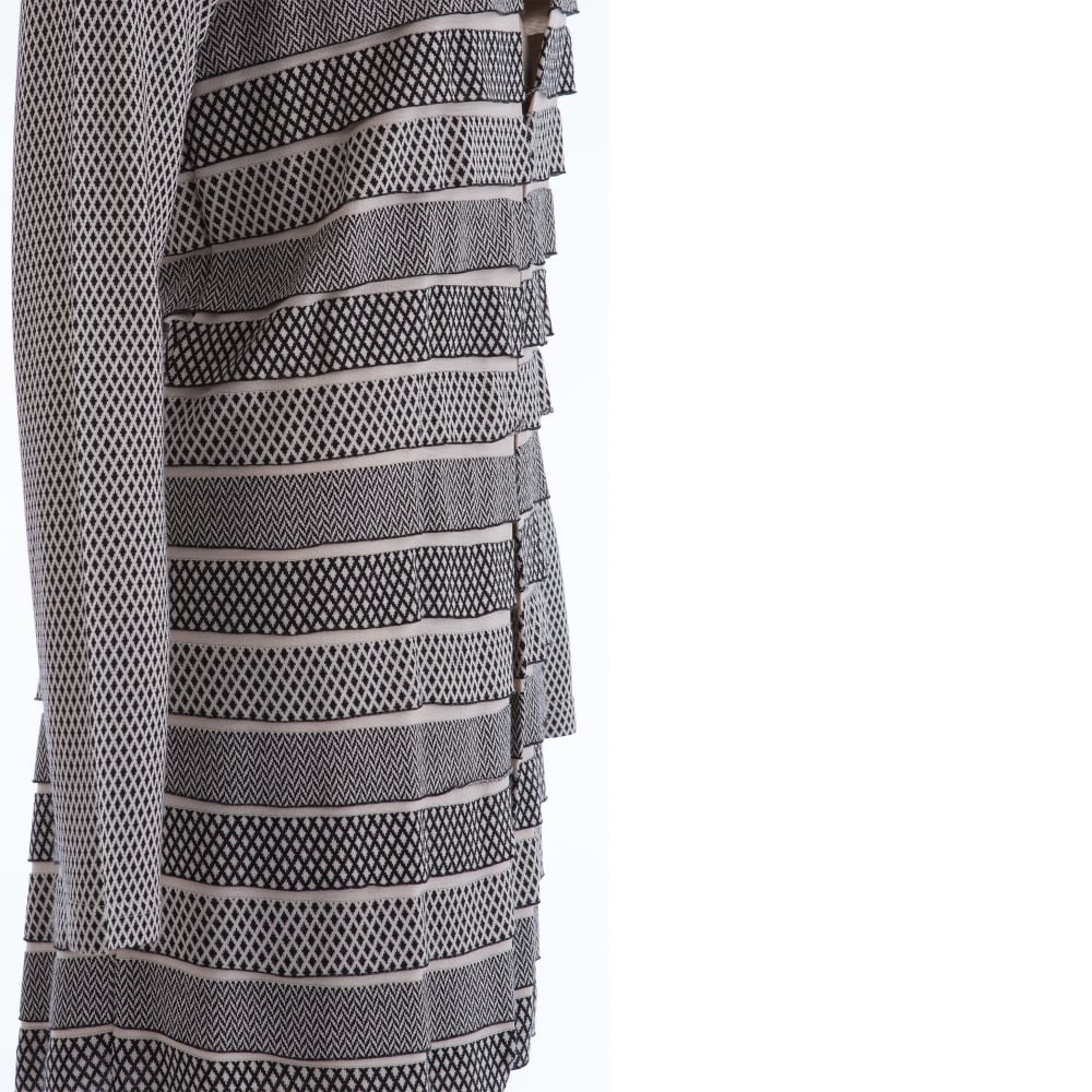 Riani Geometric Print Tiered Waffle Long Cardigan Beige & Black