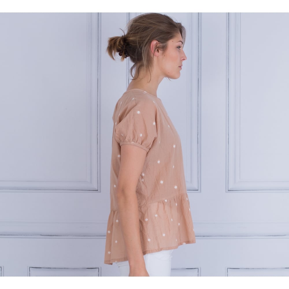 Masai Elda Fine Cotton Blouse With Gathered Hem Tan