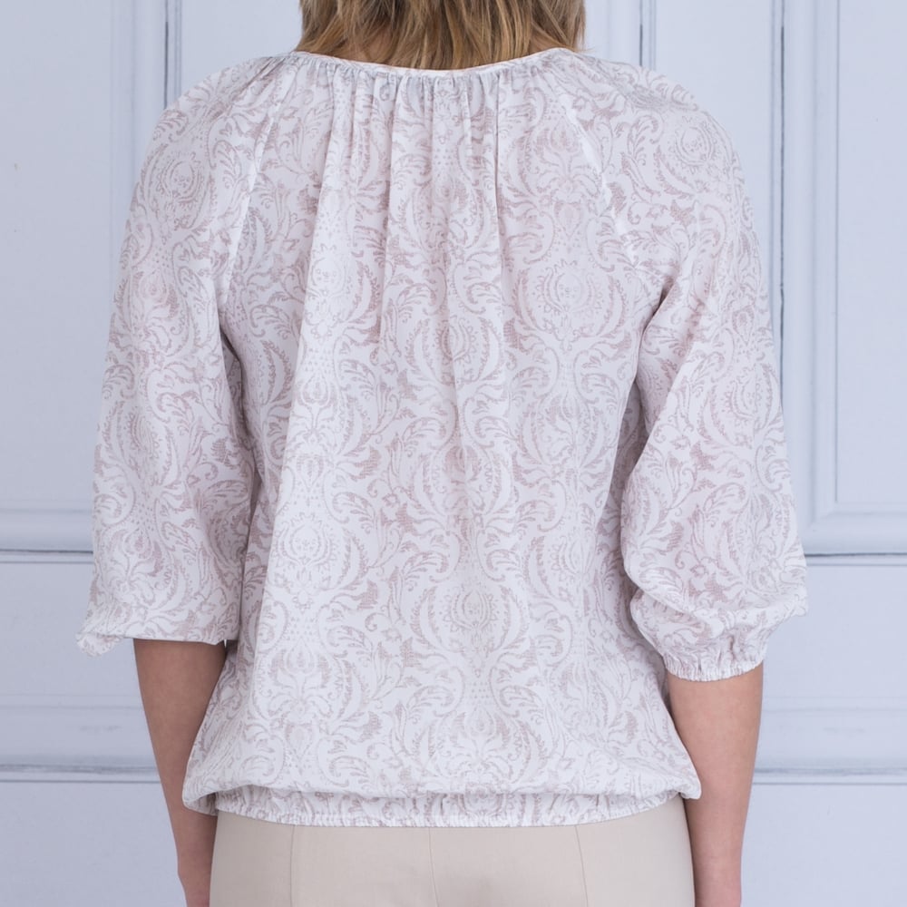 Round Neck Elasticated Hem Blouse In Off White & Mauve