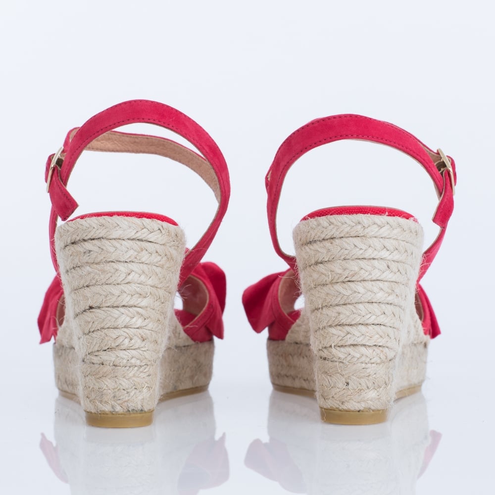 Kanna Vienna Suede Frill High Wedge With Ankle Strap In Red