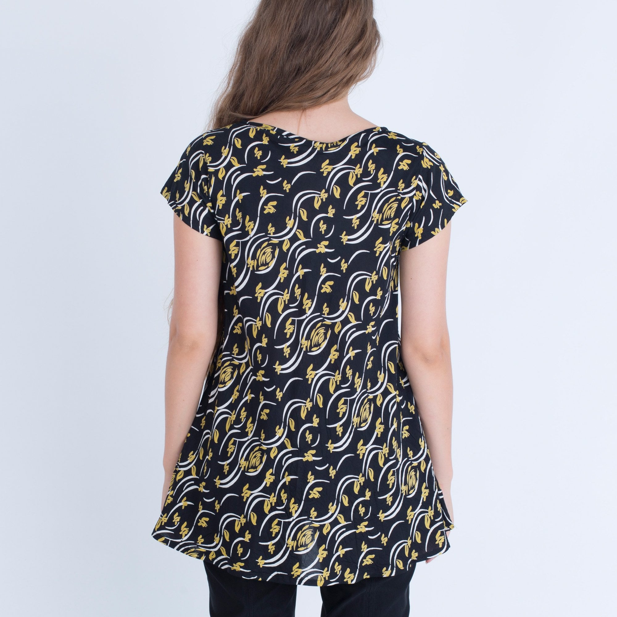 Masai Kris Wild Flower Print Round Neck Bias Cut Top Blk/Wht/Beige