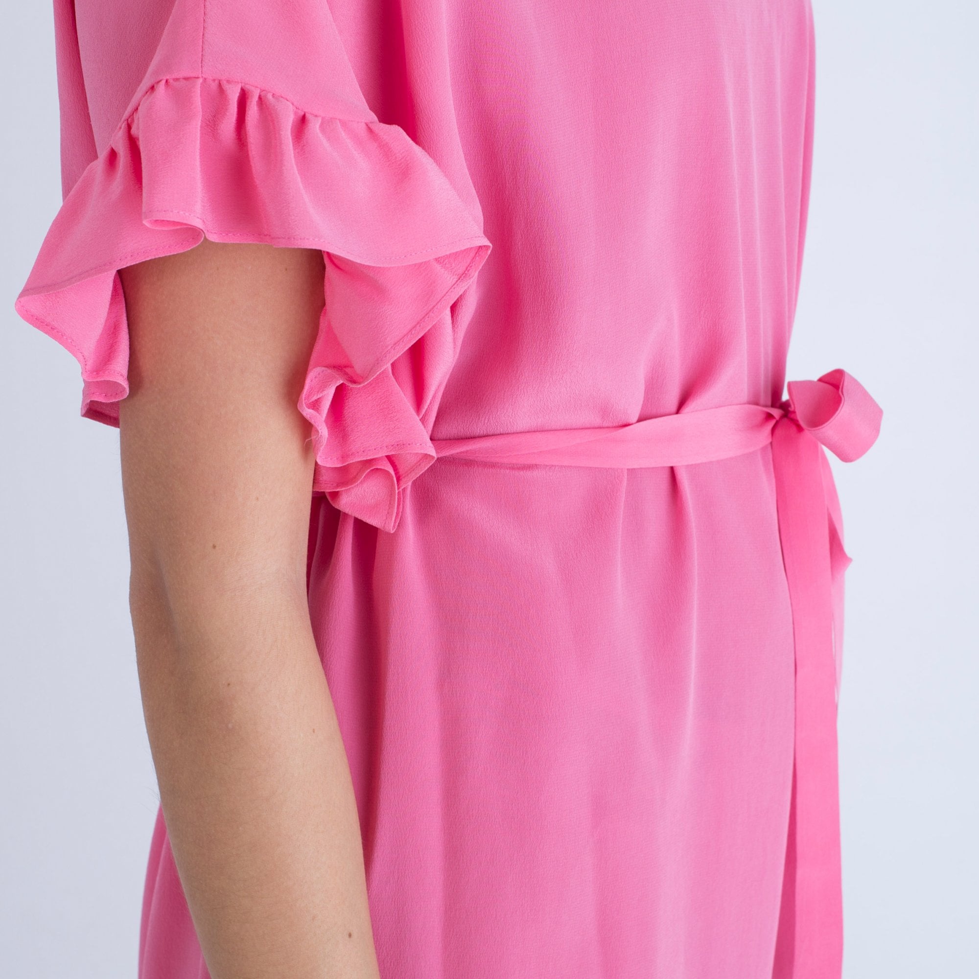 Toupy Frill Sleeve Loose Bodied Dress Pink