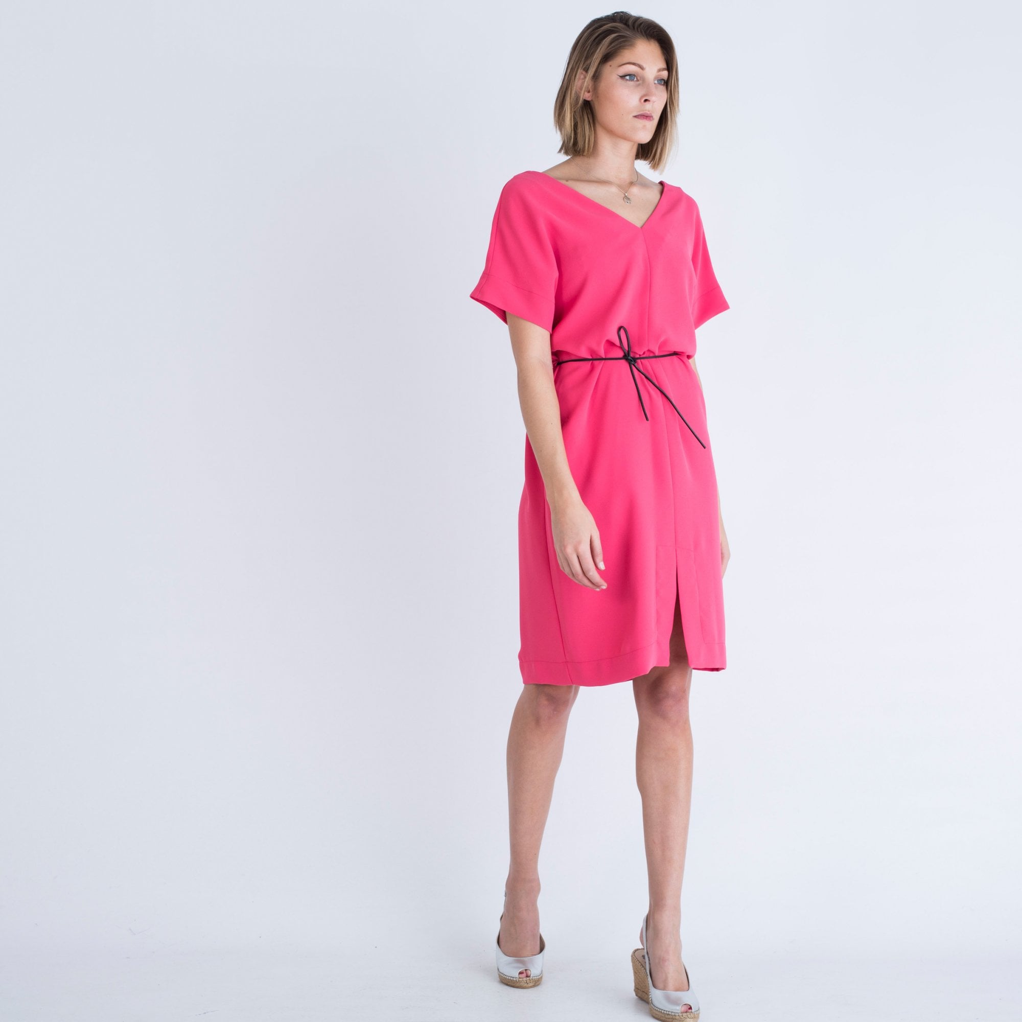 Toupy V Neck Loose Bodied Dress With Belt Pink