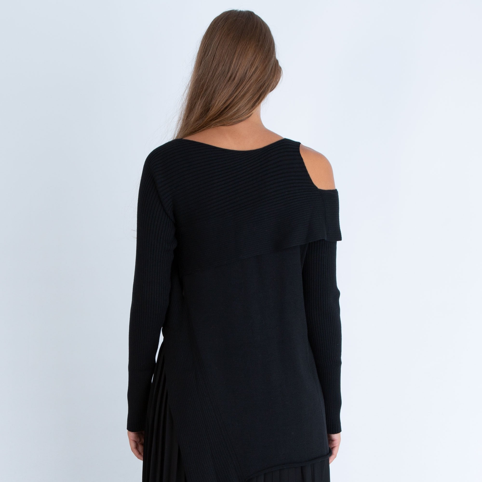 Crea Concept Ribbed Cold Shoulder Top Black