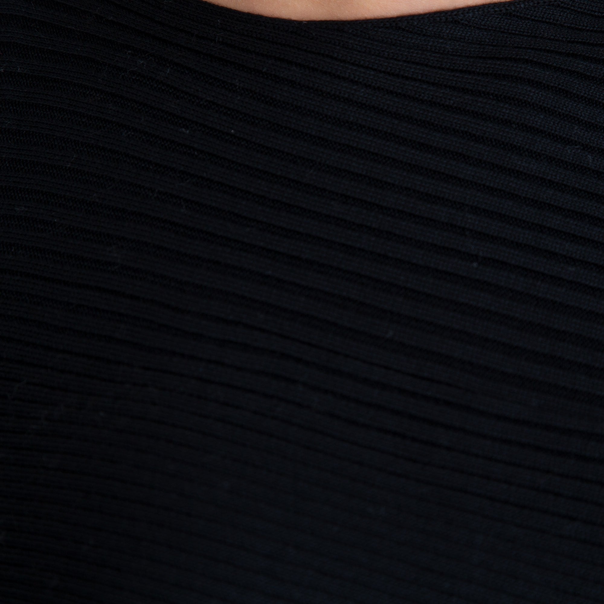 Crea Concept Ribbed Cold Shoulder Top Black