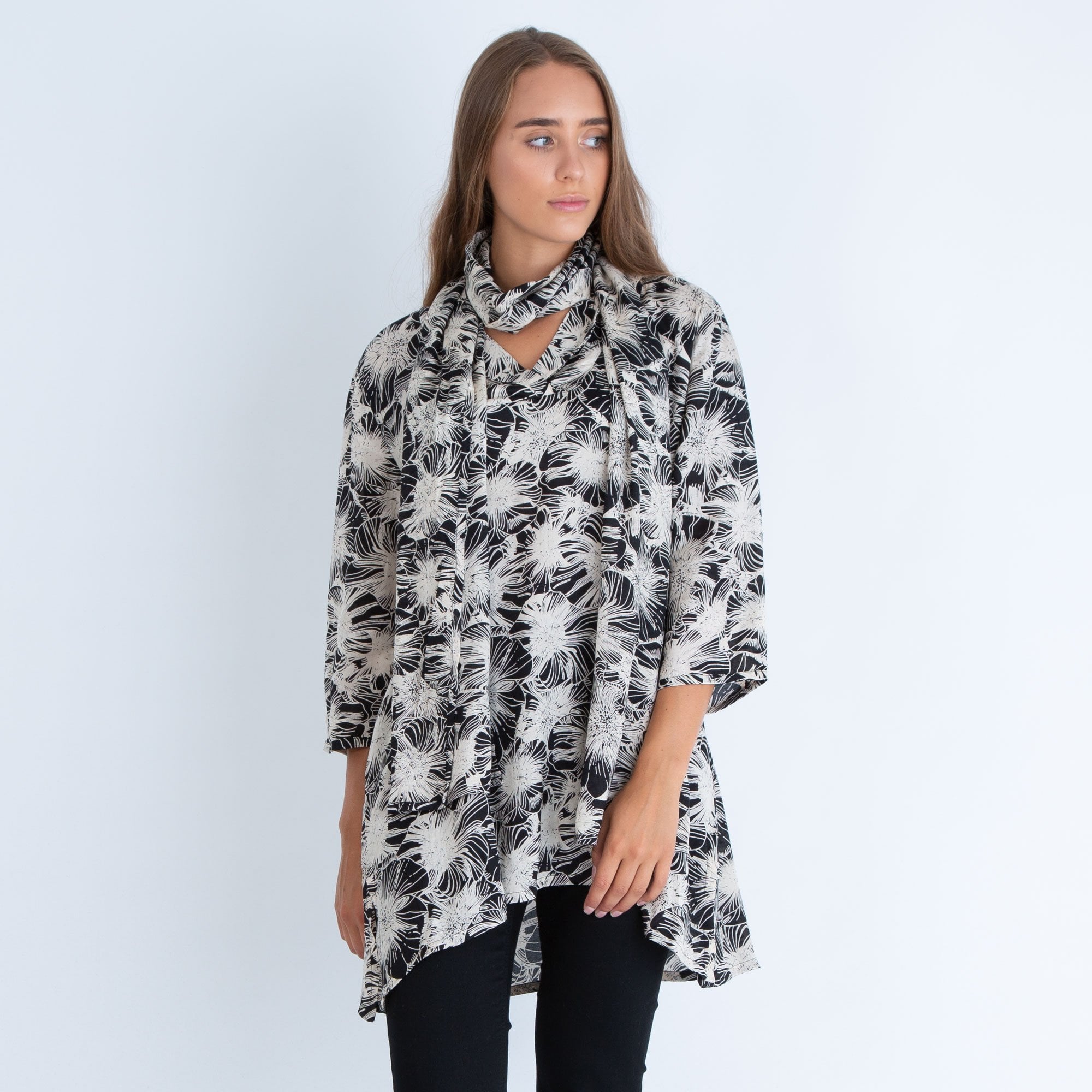 Masai Along Floral Print Scarf Black/Ecru