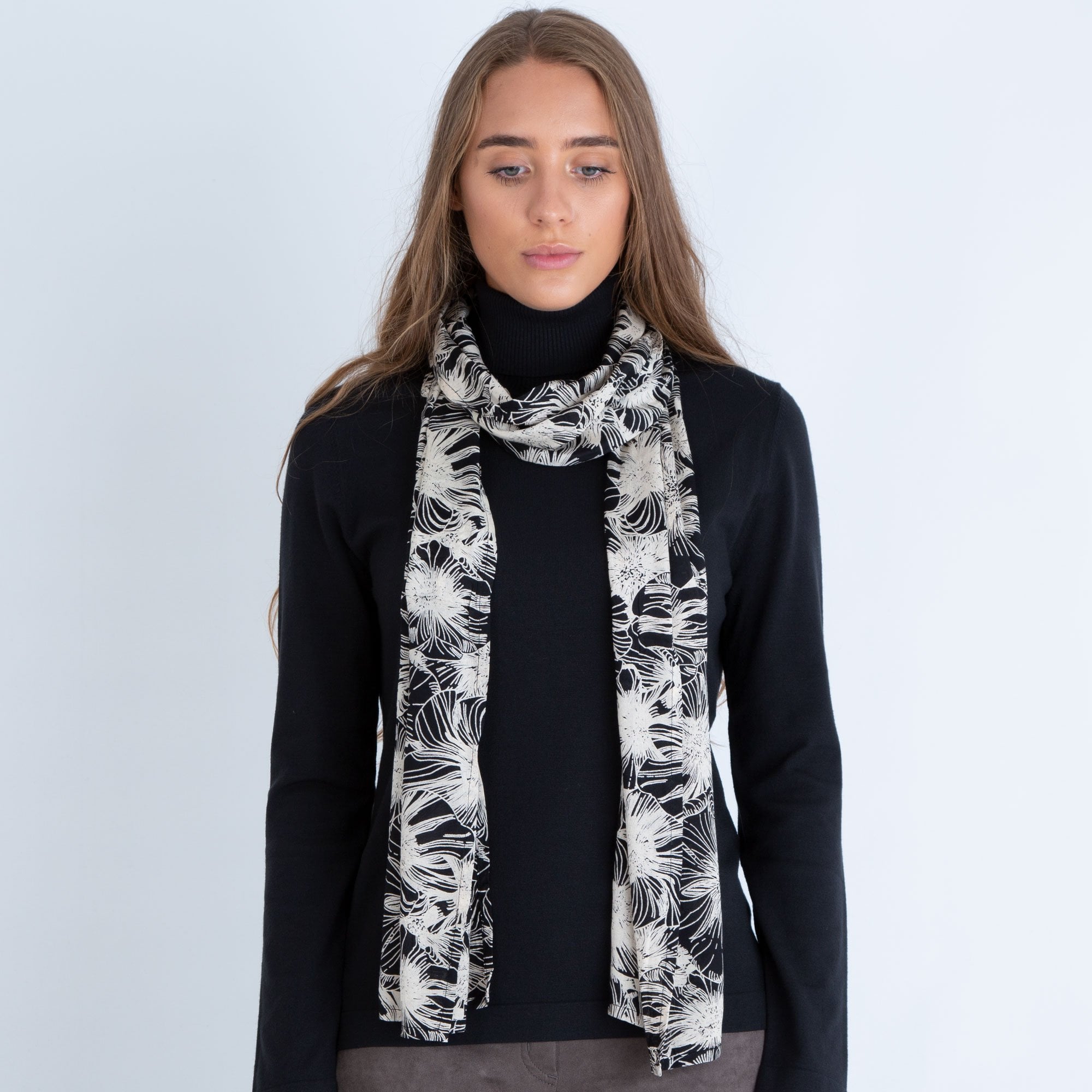Masai Along Floral Print Scarf Black/Ecru