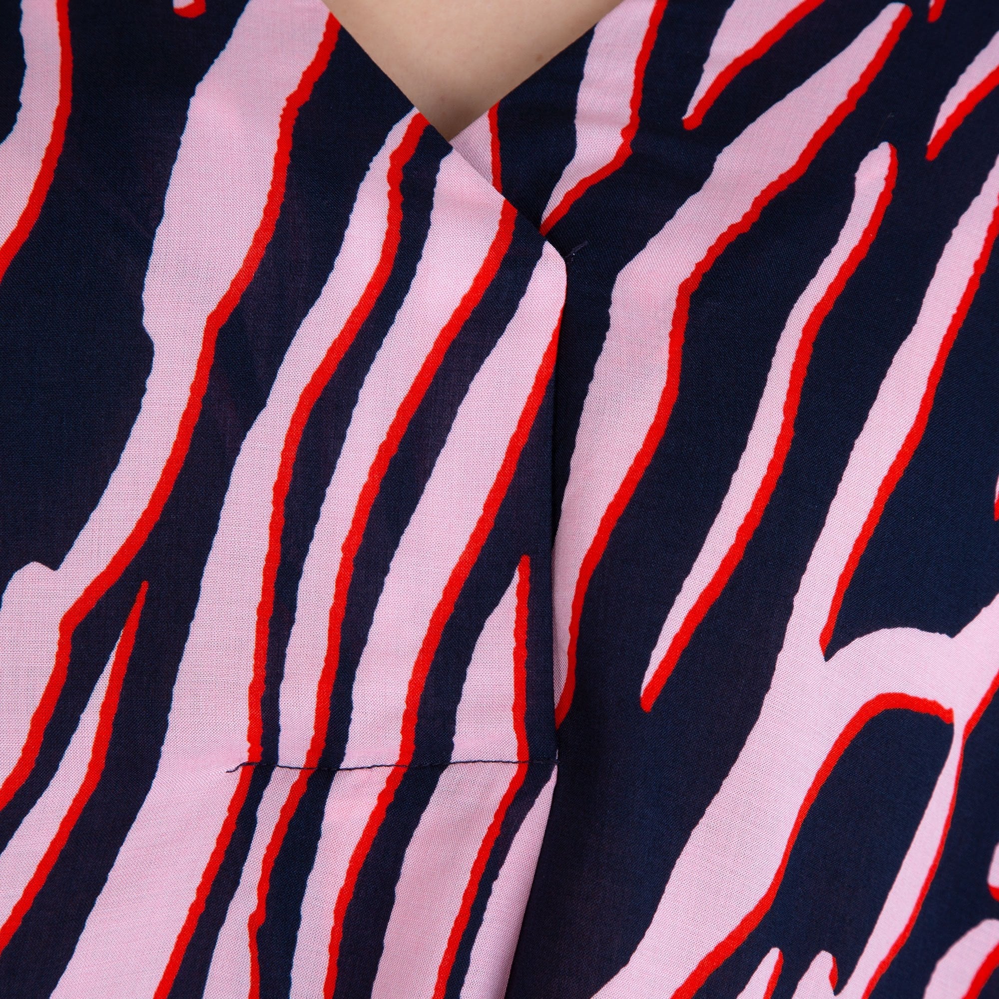 Milano Italy Viscose Zebra Print Pleat Front Blouse Pink/Navy