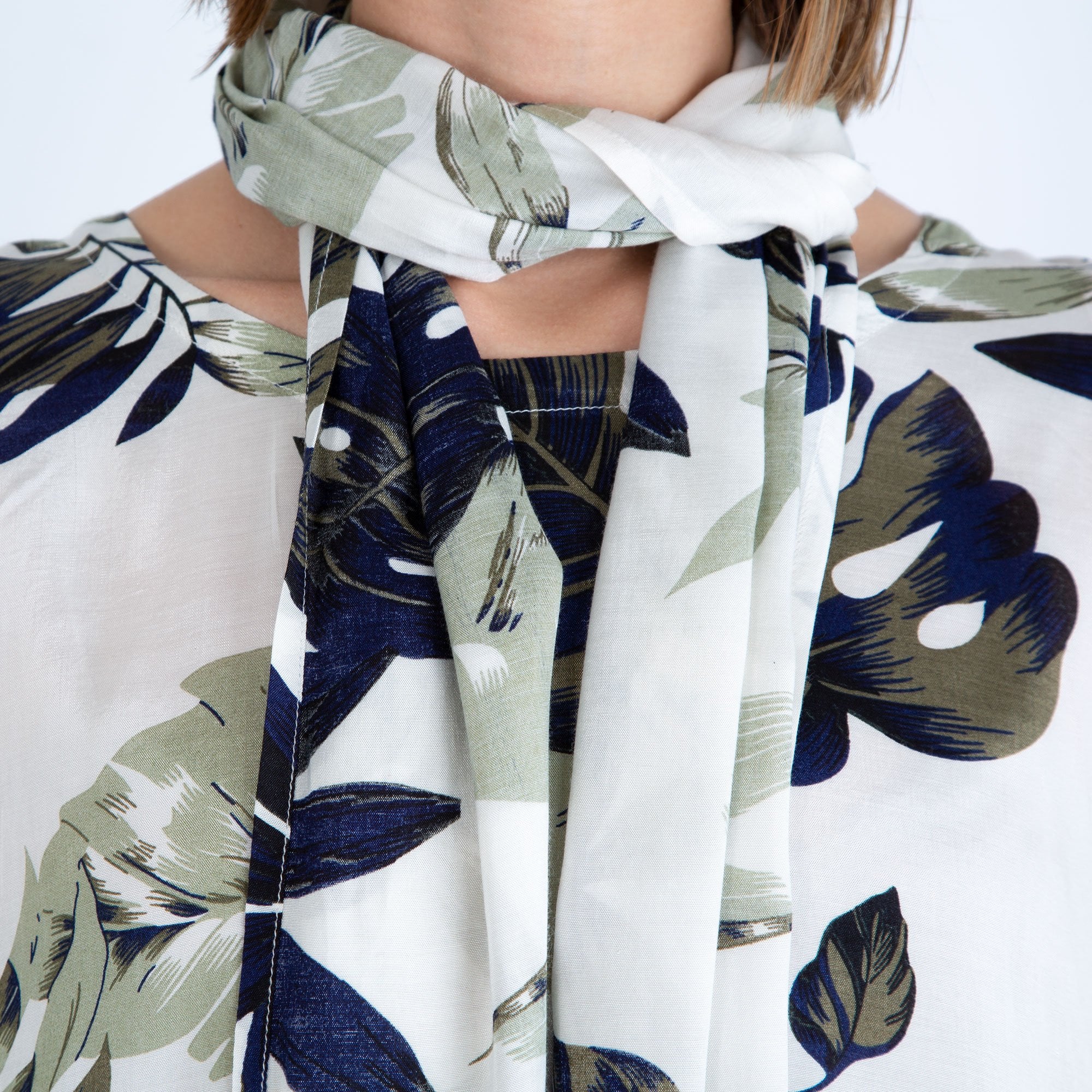Masai Leaf Print Scarf To Match Off White/Green
