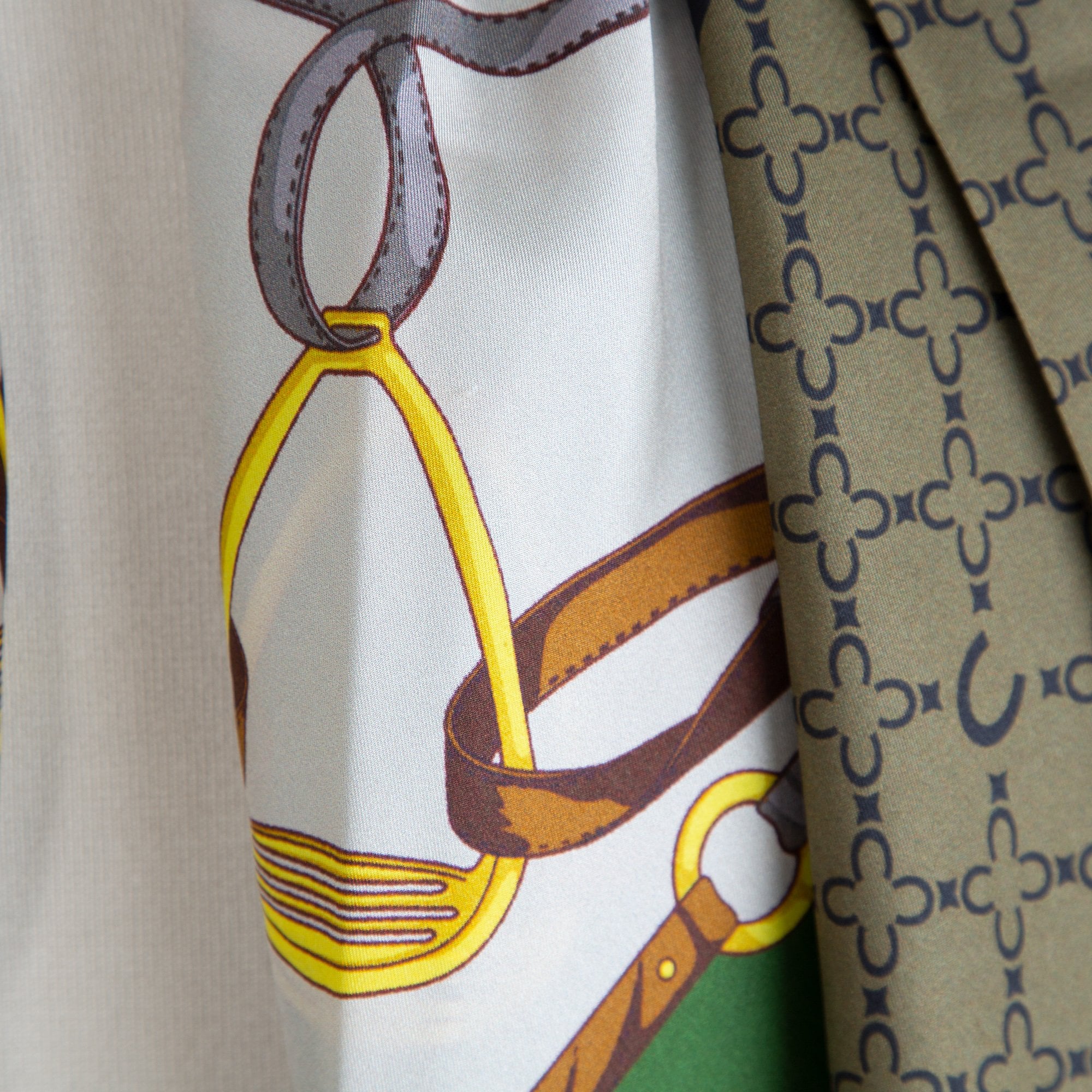 Codello Stirrup & Leather Print Silk Scarf Green/pink