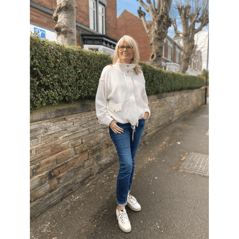 Eve In Paradise Jana Short Boxy Wool Jacket With Tie Hem Cream