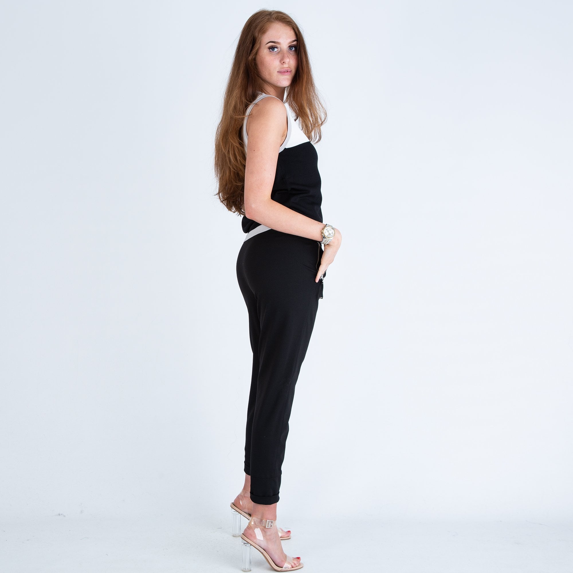 Uchuu Colour Block V Neck Tank Top To Wear With Cardigan White/black