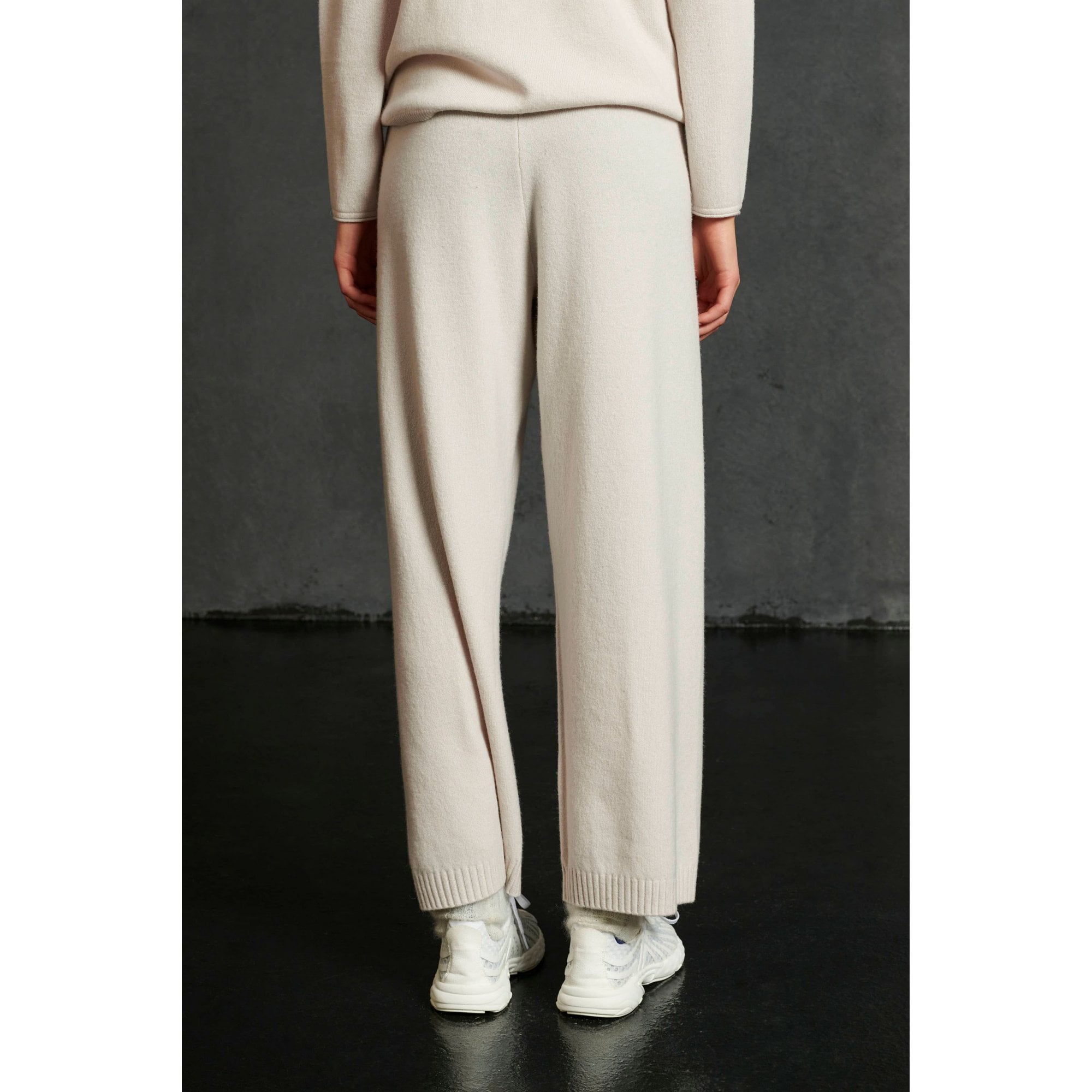 Luisa Cerano Wide Leg Elastic Waist Lounge Joggers Oyster