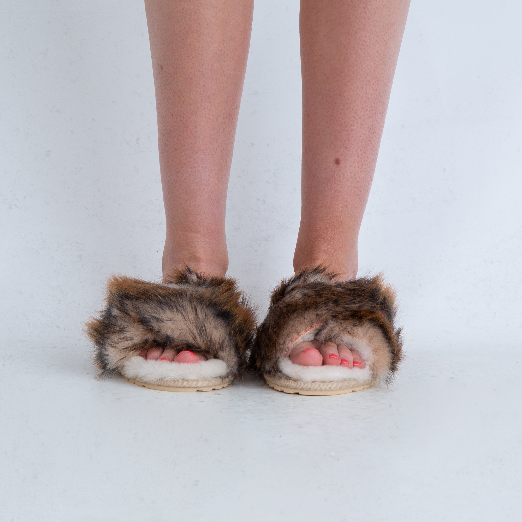 Emu Australia Mayberry Lava Cross Over Fluffy Slider Slippers Chestnut/cream