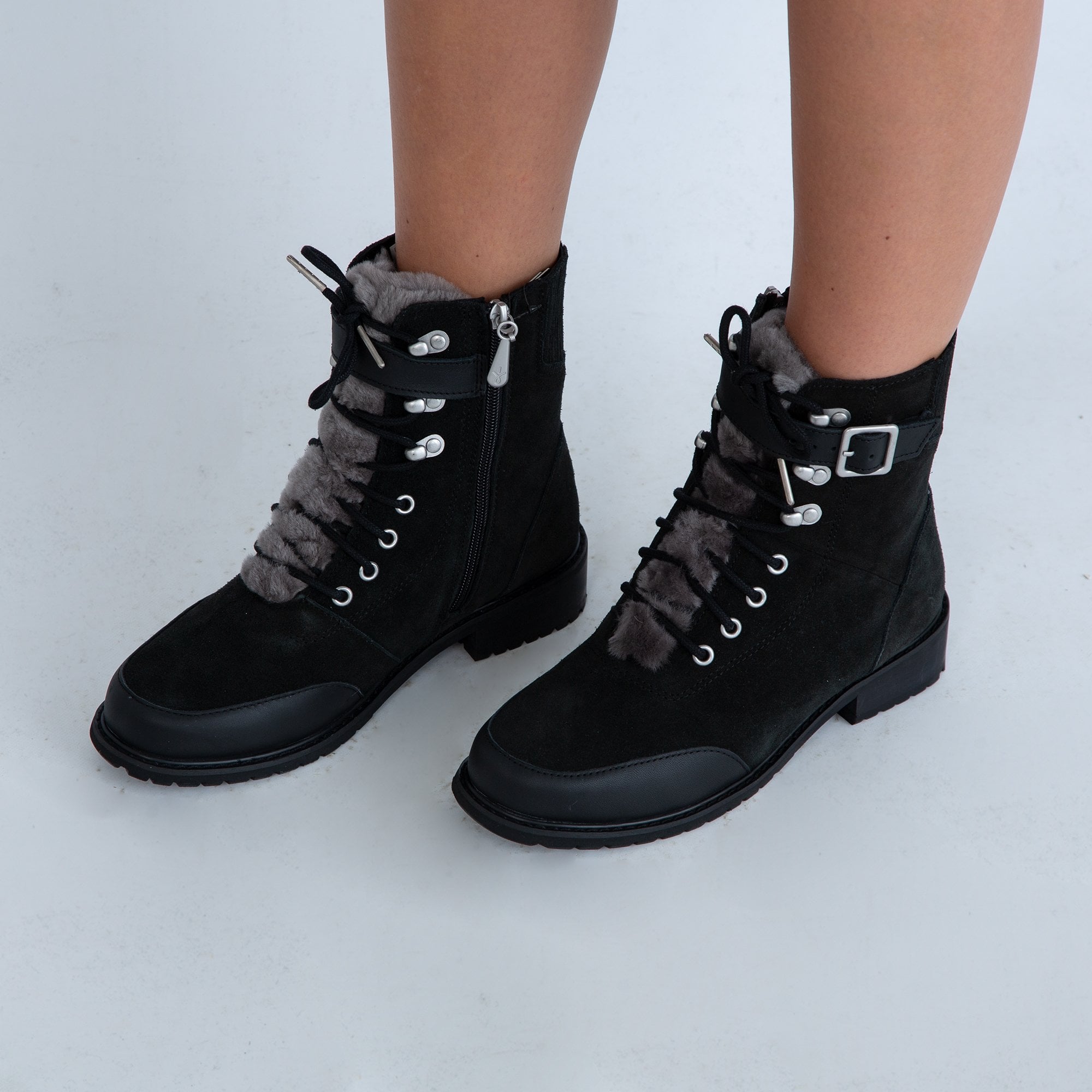 Emu Australia Waldron Suede Hiking Boot With Faux Fur Insert & Side Black