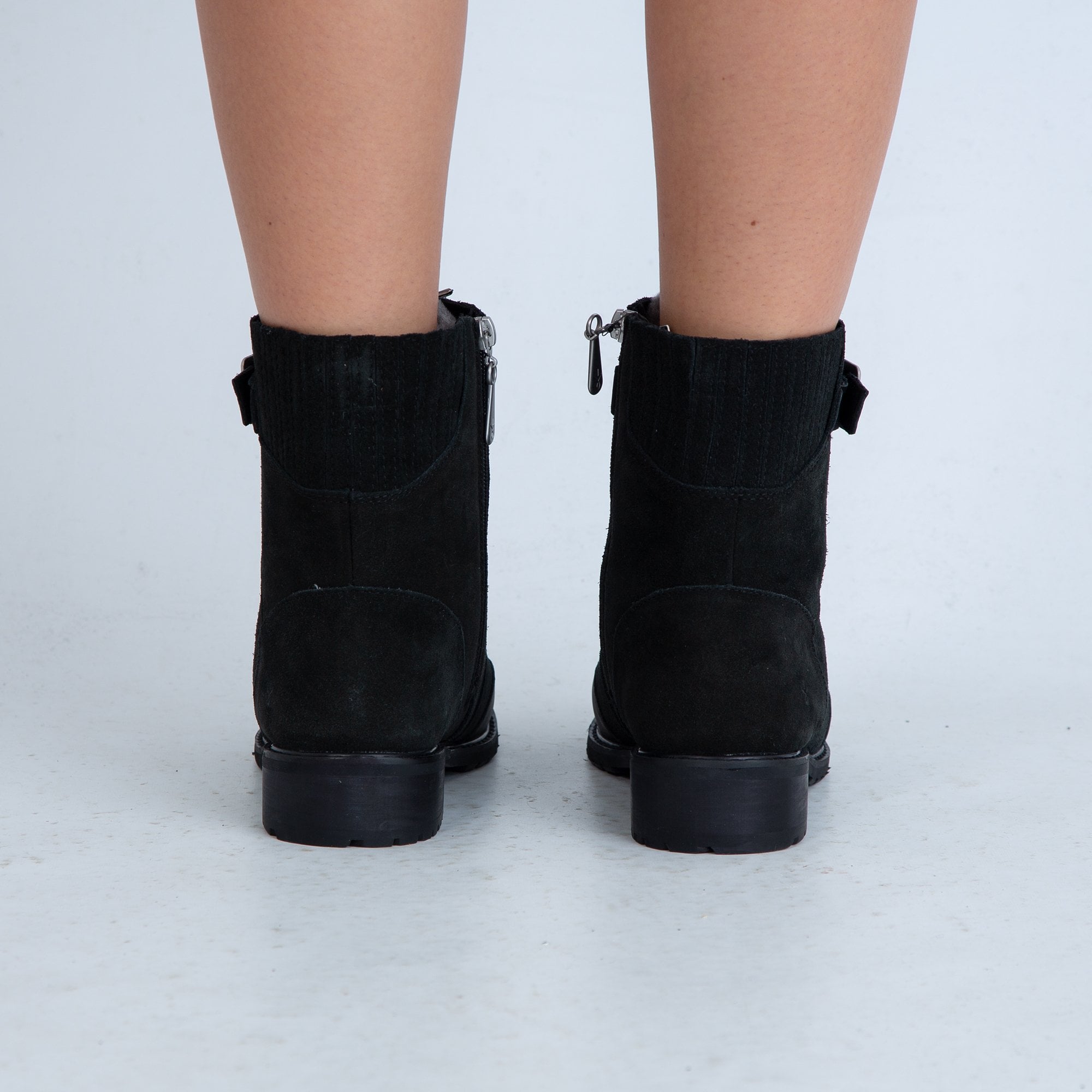 Emu Australia Waldron Suede Hiking Boot With Faux Fur Insert & Side Black