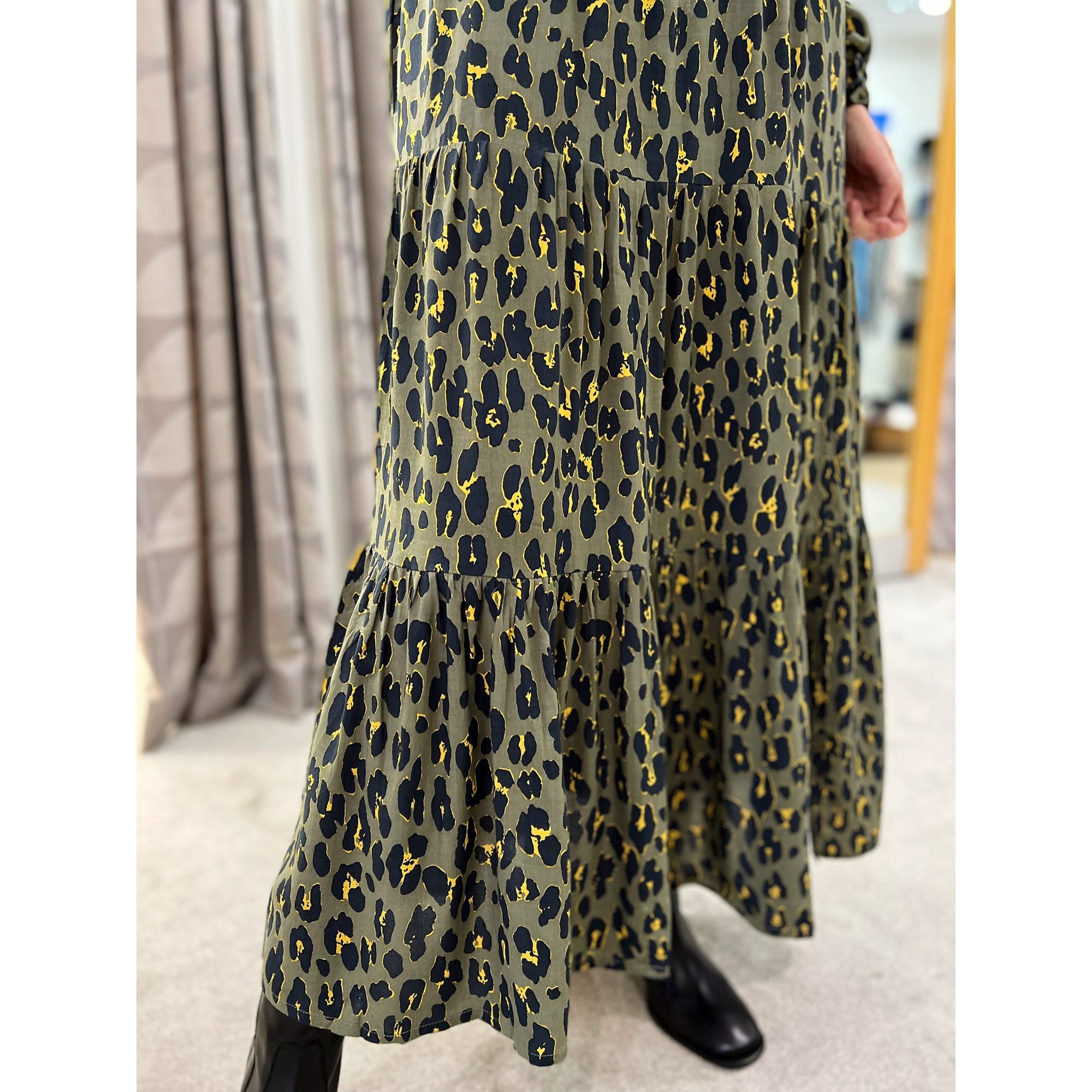 Palme Fashion Leopard Print Tiered Hem Midi Shirt Dress Khaki/yellow