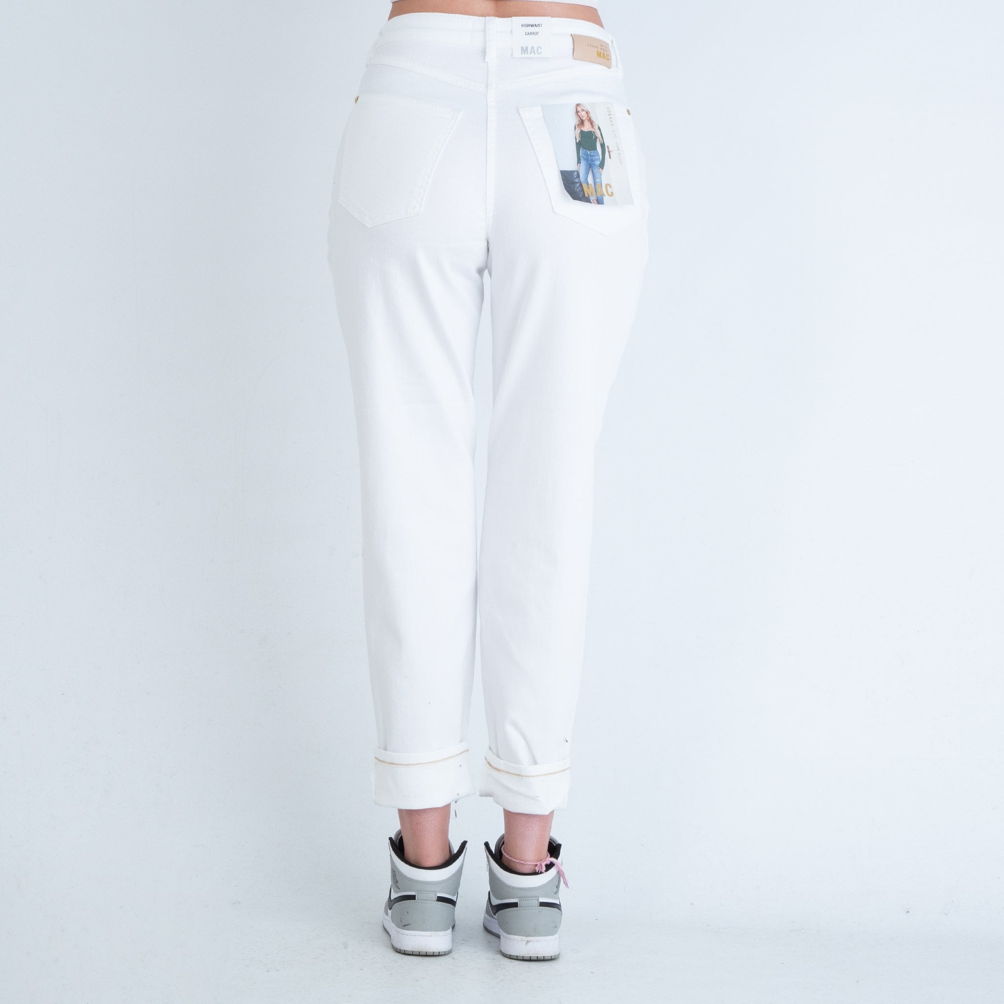 Mac High Waist Carrot Shaped Boyfriend Jean White Denim D010 28L