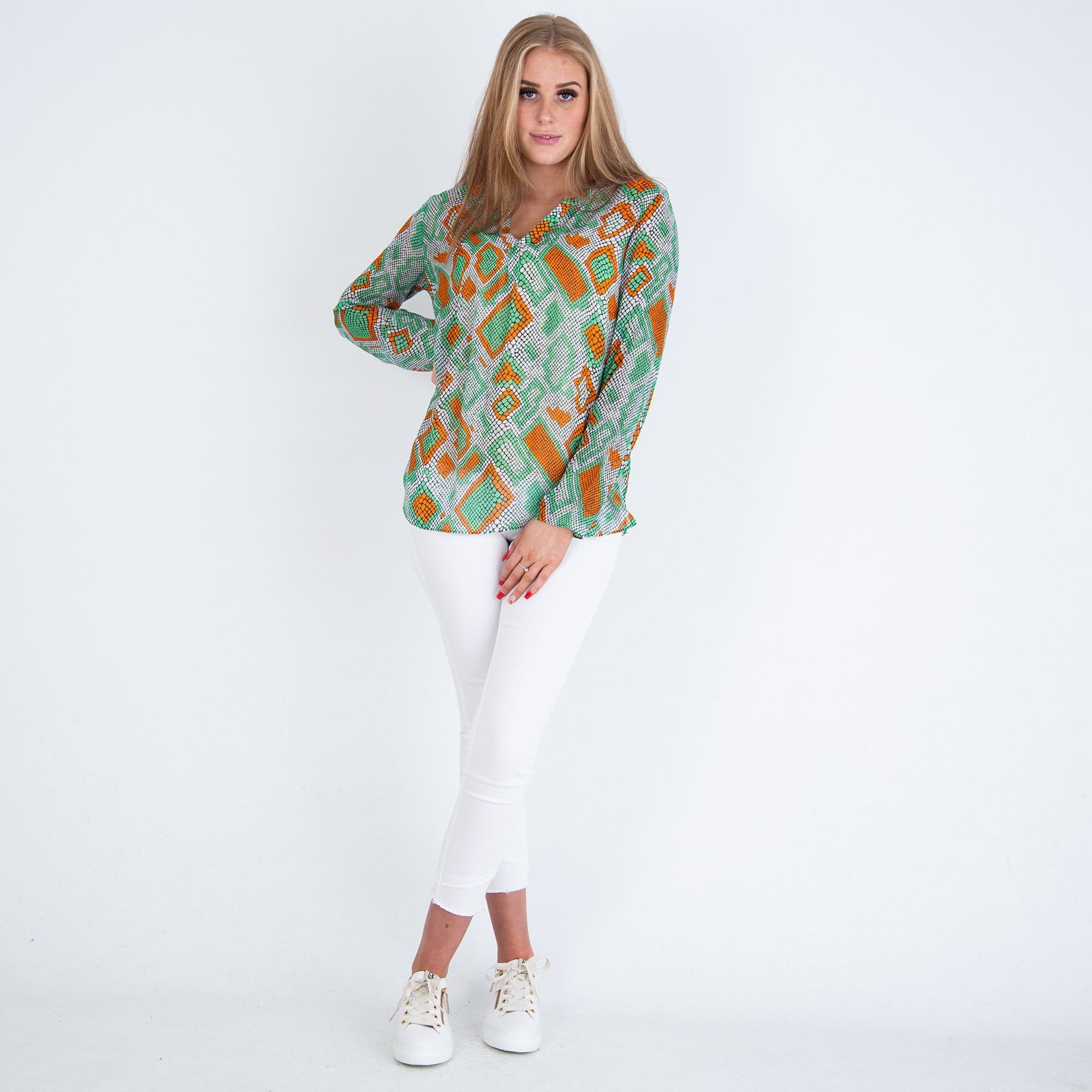 Herzens Angelegenheit Split Neck Snake Print Blouse Orange/green