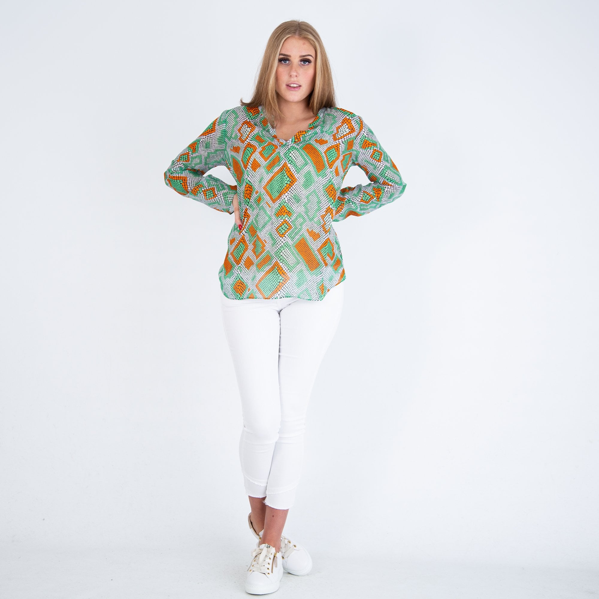 Herzens Angelegenheit Split Neck Snake Print Blouse Orange/green