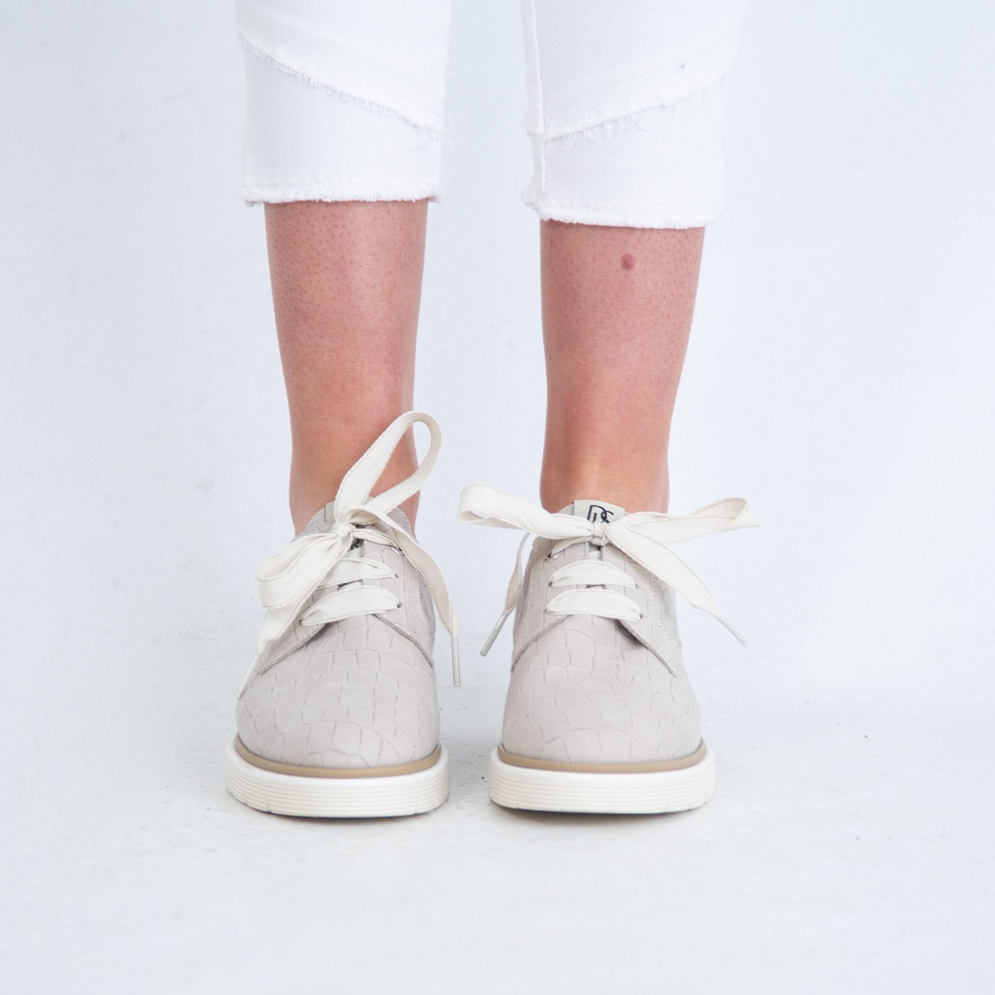 Dl Sport Croc Suede Ribbon Lace Up Shoe Stone