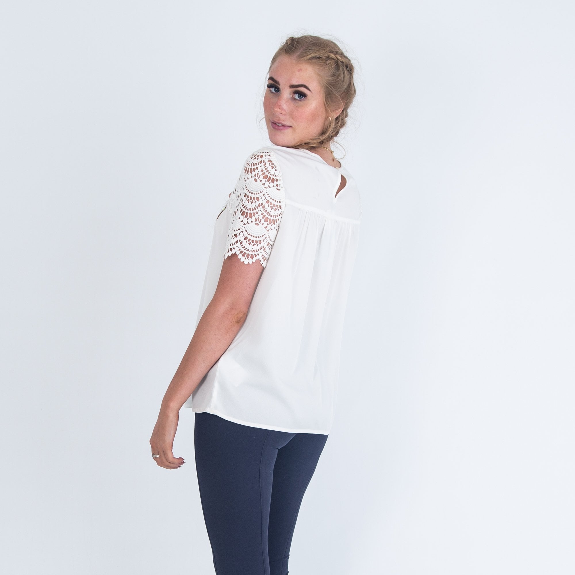 SET Blouse With Lace Top And Sleeve Detail Cream