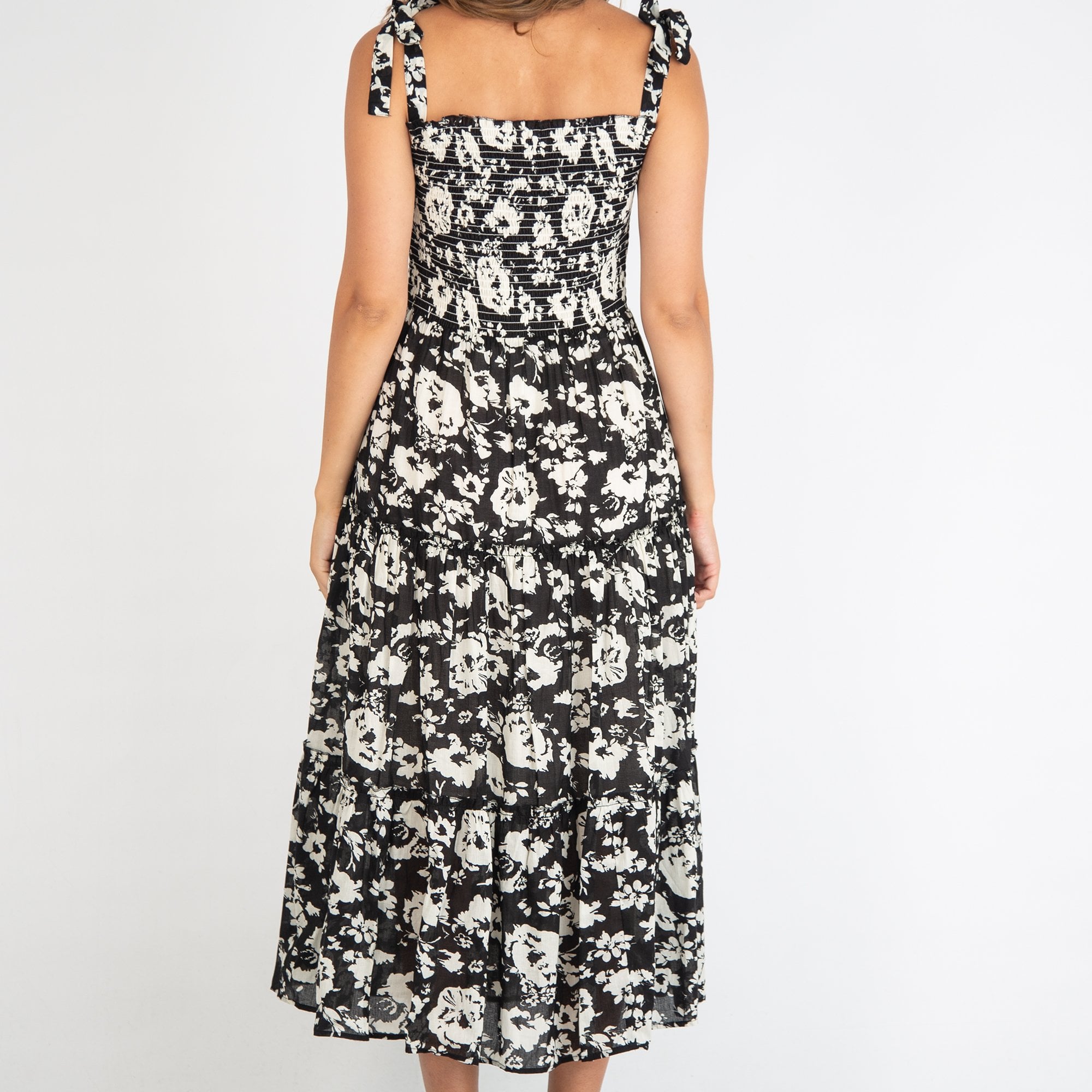 Y London Floral Tie Sleeve Smock Maxi Dress Black/floral