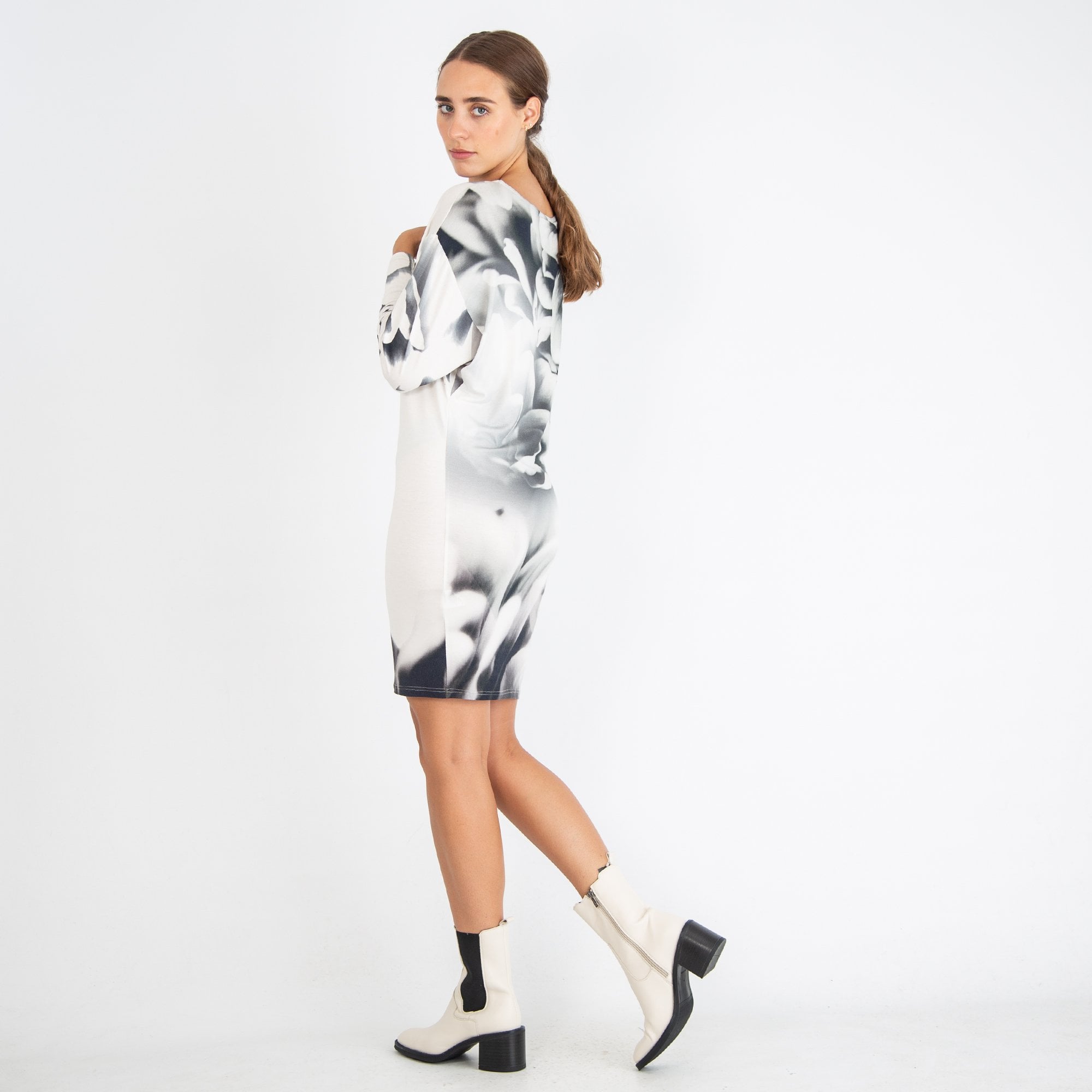 Me & Thee Hootchy Kootchy Batwing Print Jersey Dress Black/White