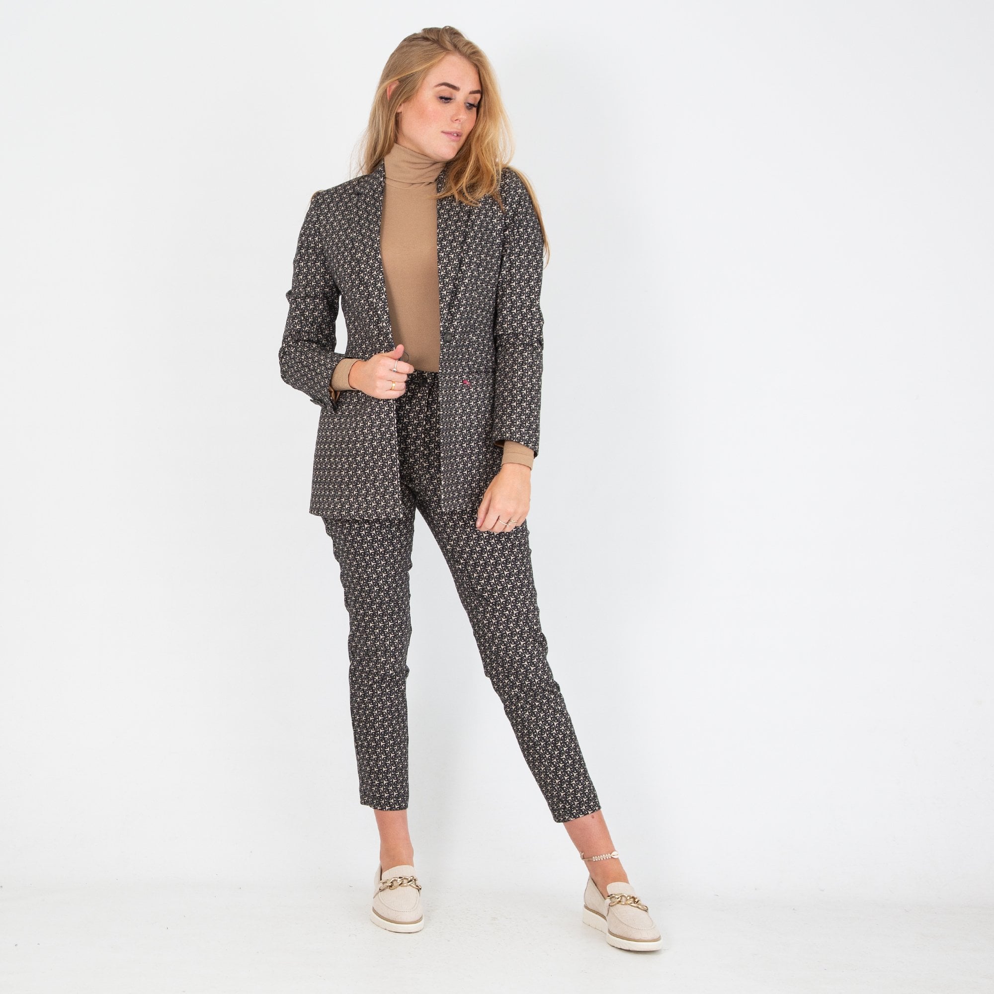 Bariloche Litoral Chain Print Stretch One Button Jacket Black/cream