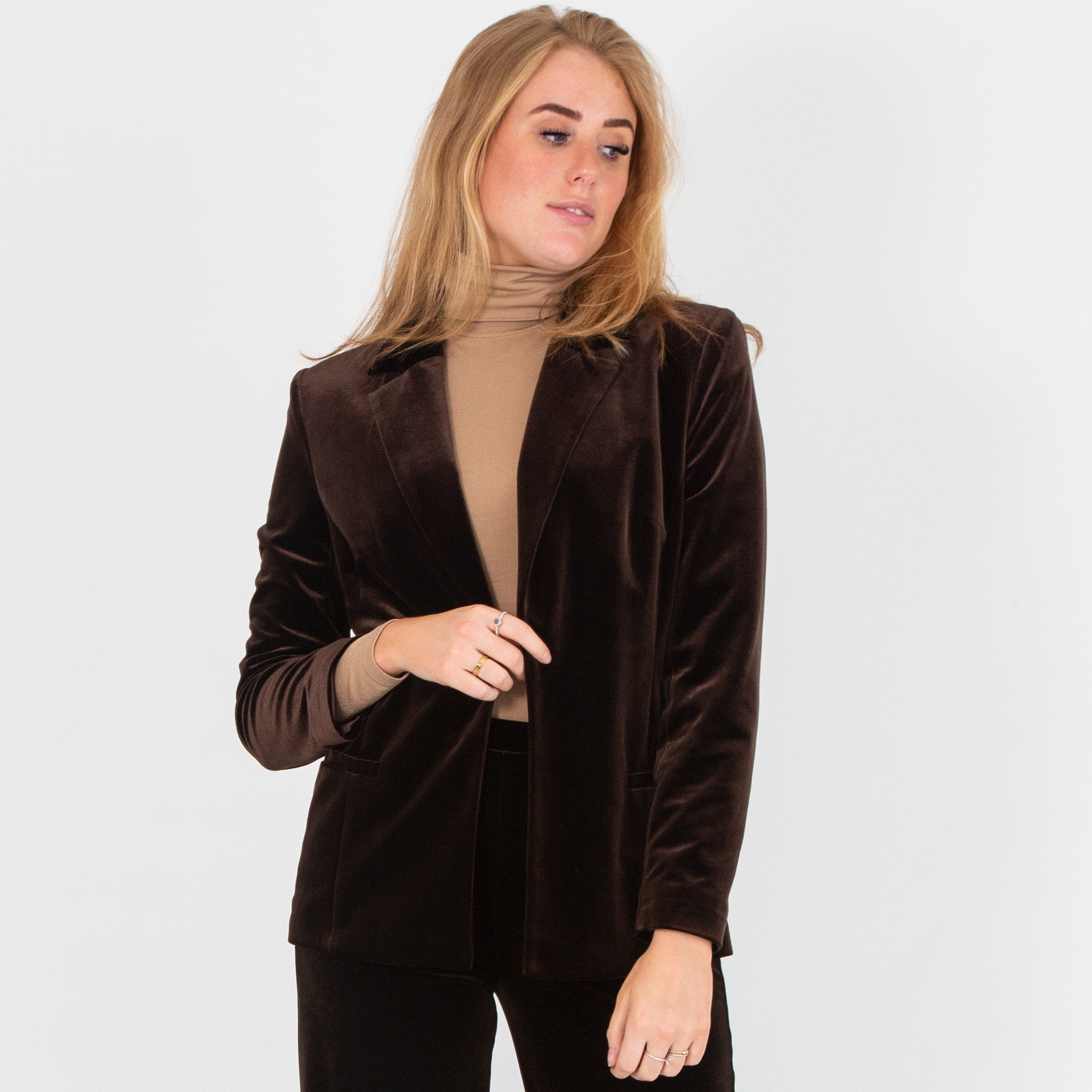 Tia Velvet Blazer To Match Trousers Deep Brown 39
