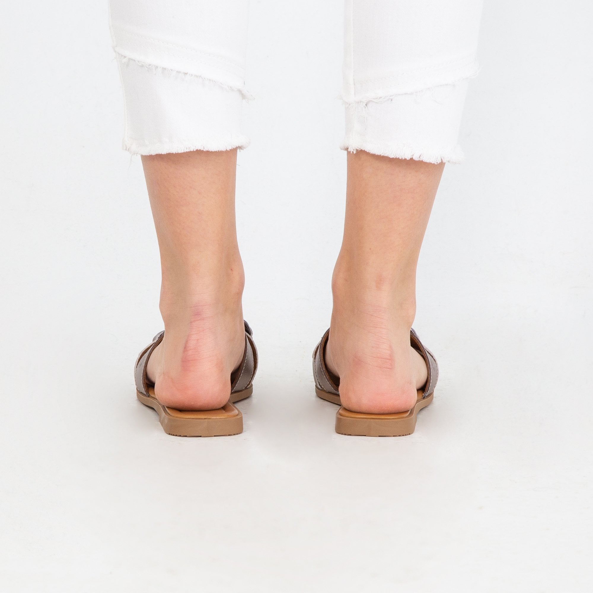 Carmela Chain Buckle Slip On Flat Sandals Pewter