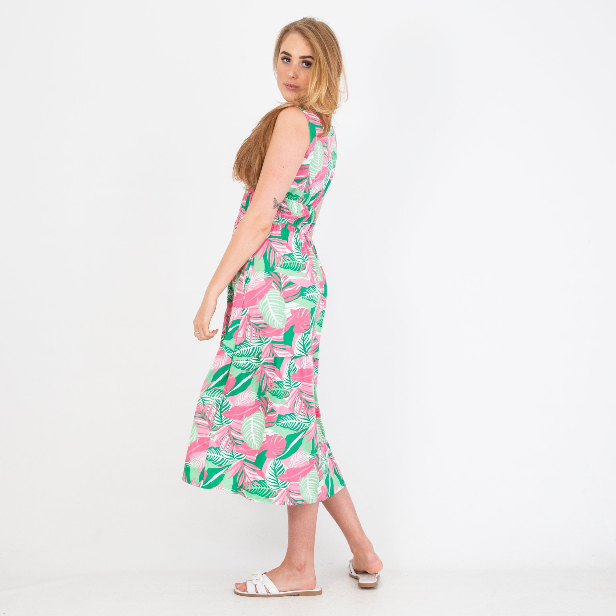 Marble Fashions Leaf Print Sleeveless Jersey Dress Pink/green