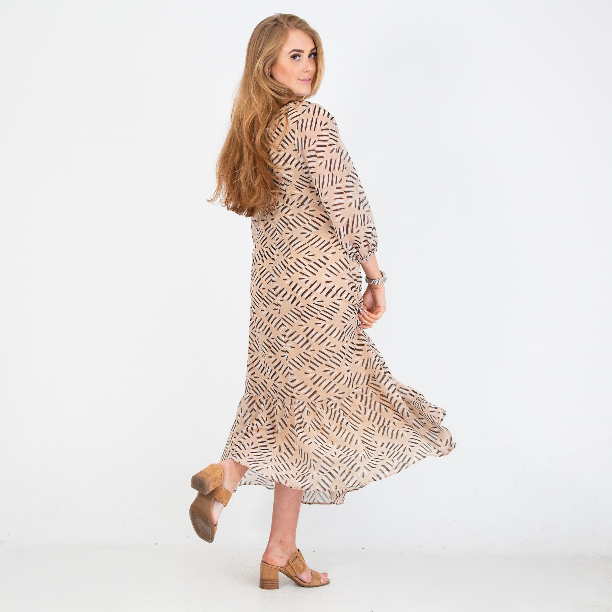 Arggido V Neck Lace Edge Tiered Hem Maxi Dress Beige/black