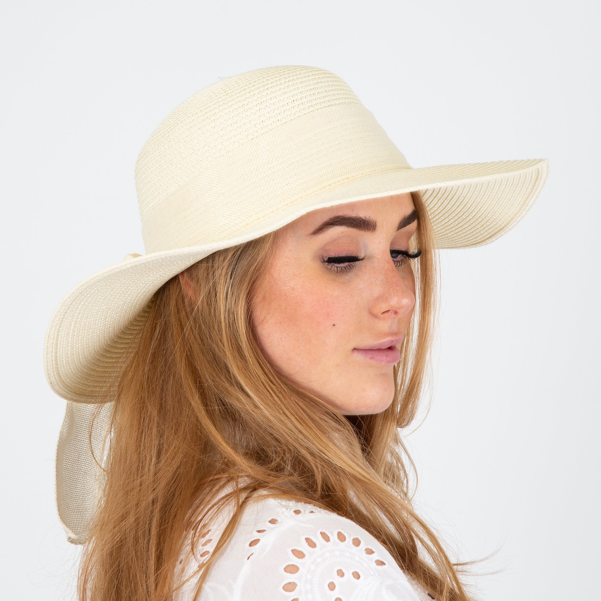 Sister ME Straw Hat With Ribbon Bow Cream