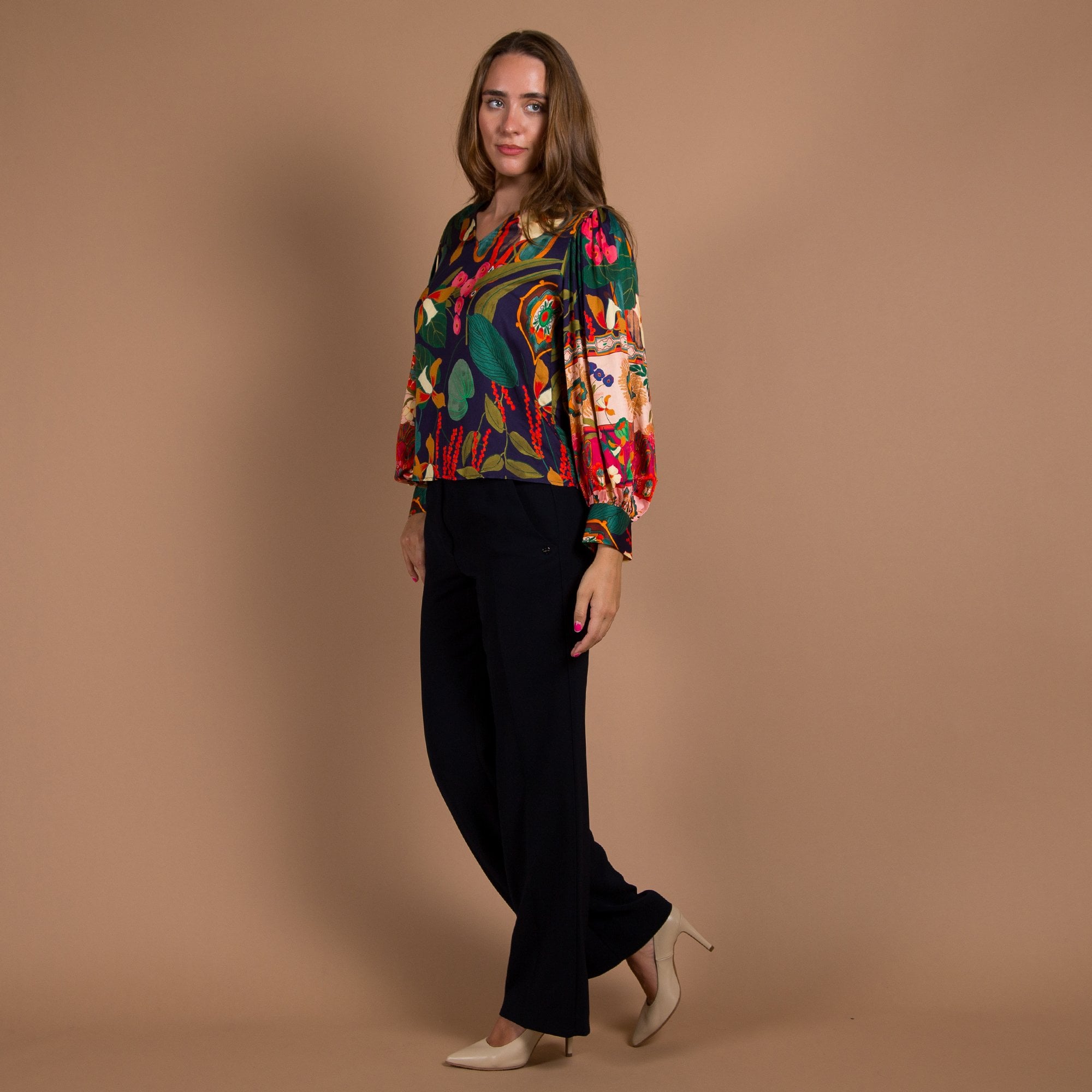 Vilagallo Marlene V Neck Vintage Floral Blouse With Optional Belt Multi