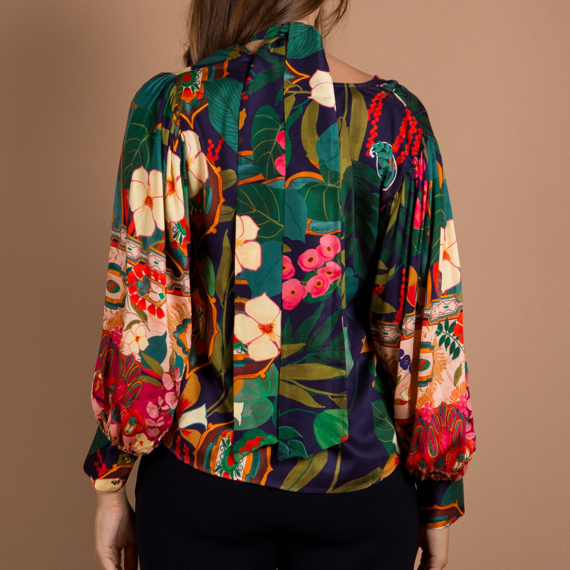Vilagallo Marlene V Neck Vintage Floral Blouse With Optional Belt Multi