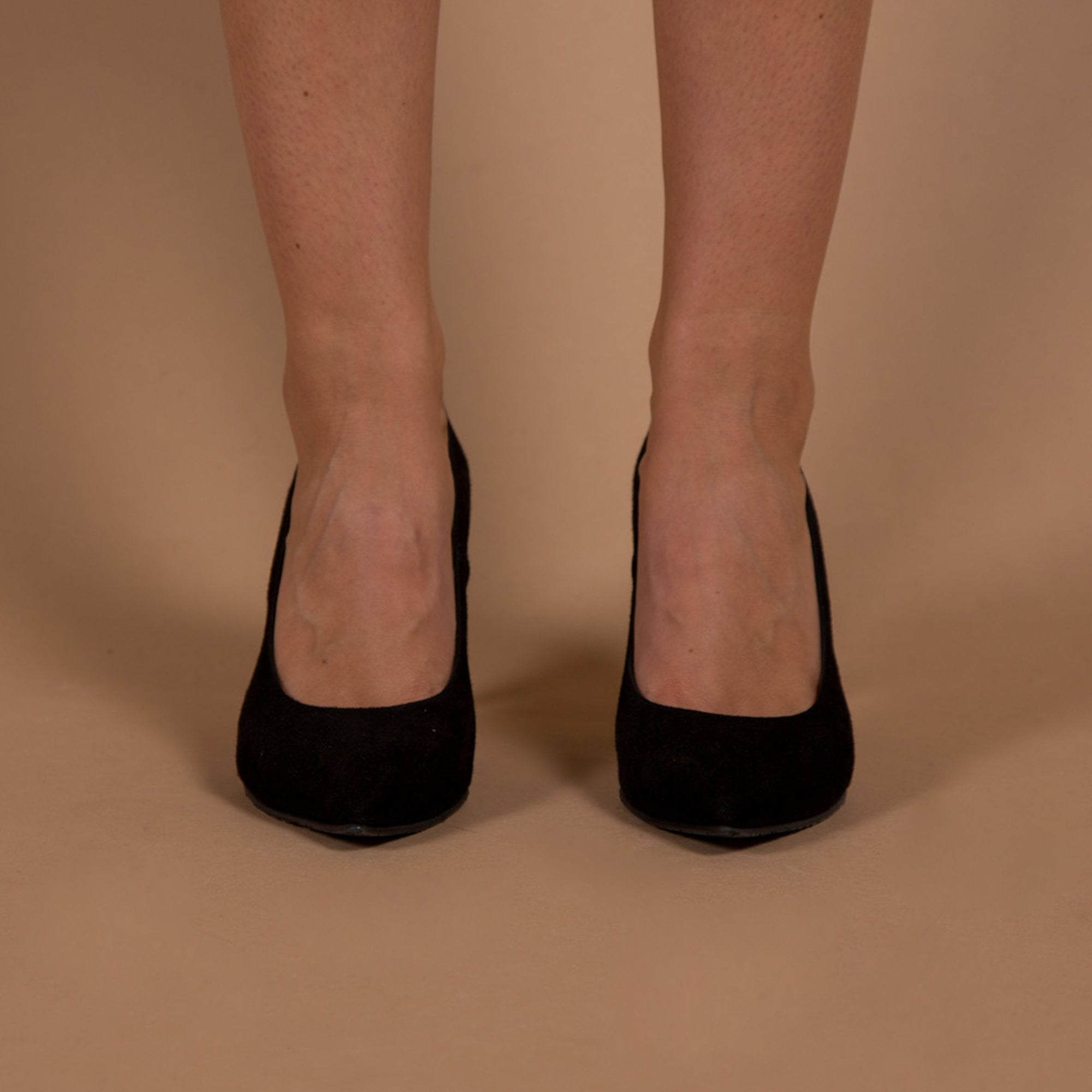 Brenda Zaro Plain Leather Court Heels Black