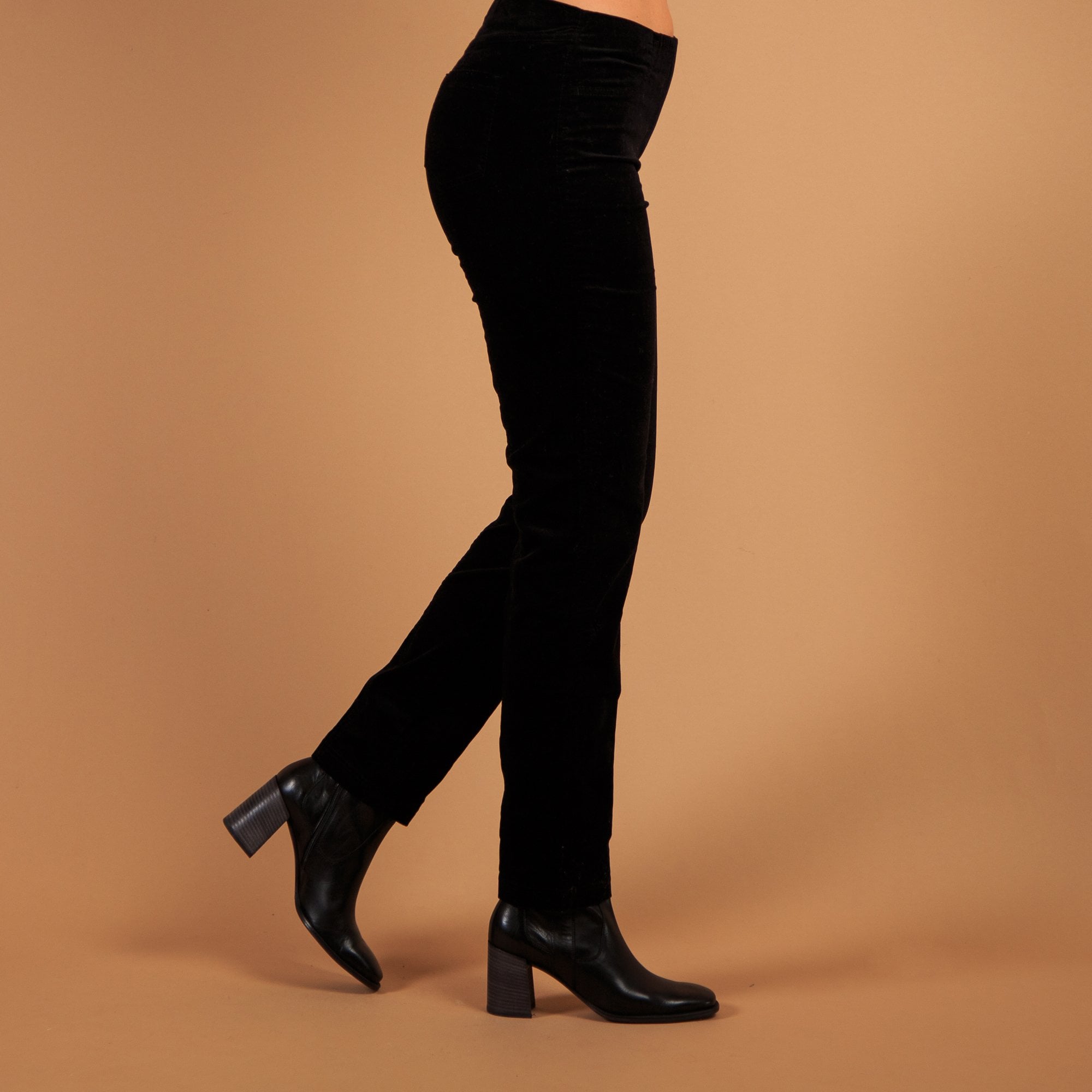 Robell Bella Velvet Trouser 78Cm Black 90