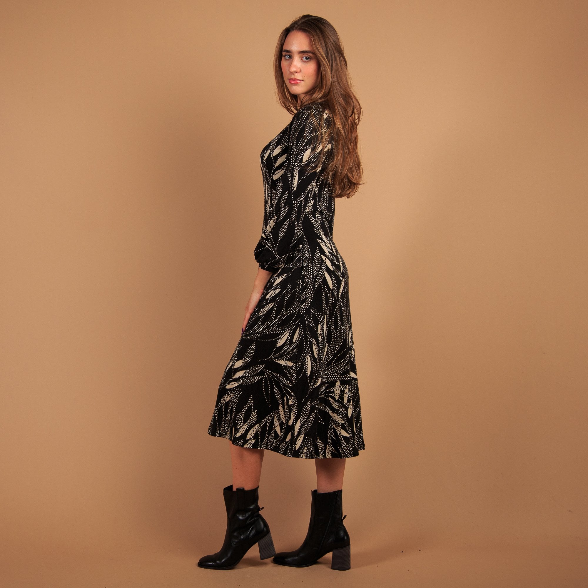 Pomodoro Spot Leaf Print Midi Jersey Dress Black/ecru