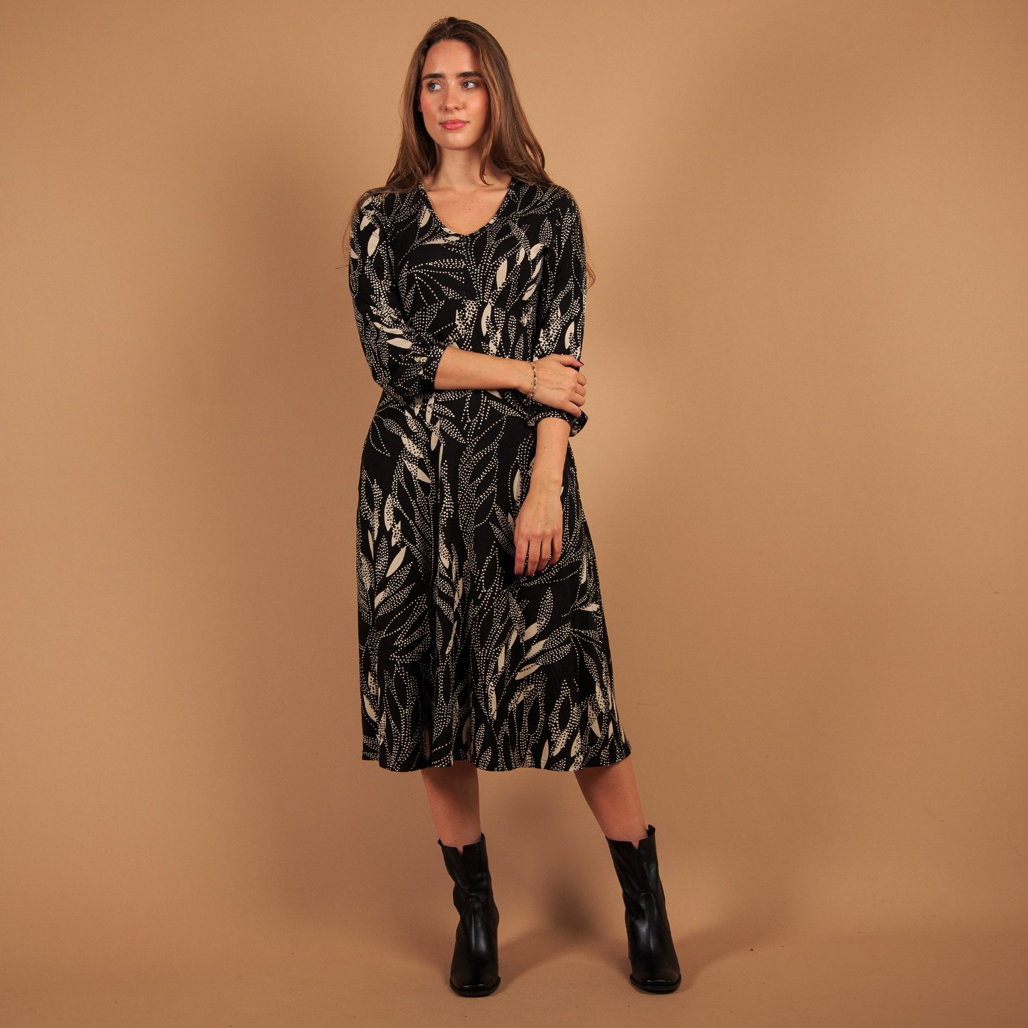 Pomodoro Spot Leaf Print Midi Jersey Dress Black/ecru