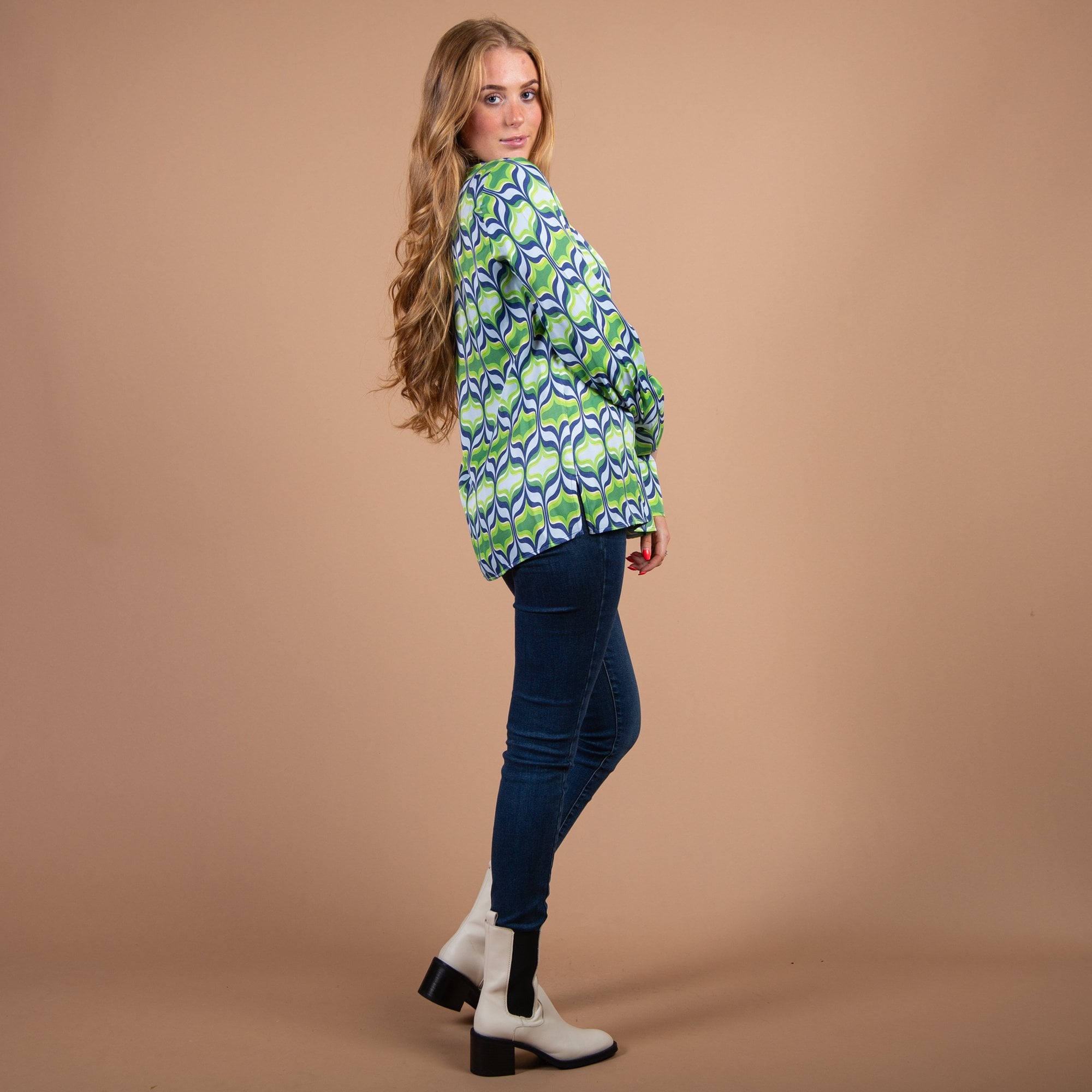 Alpe Bloc Heel Mid Ankle Boot With Elastic Side White