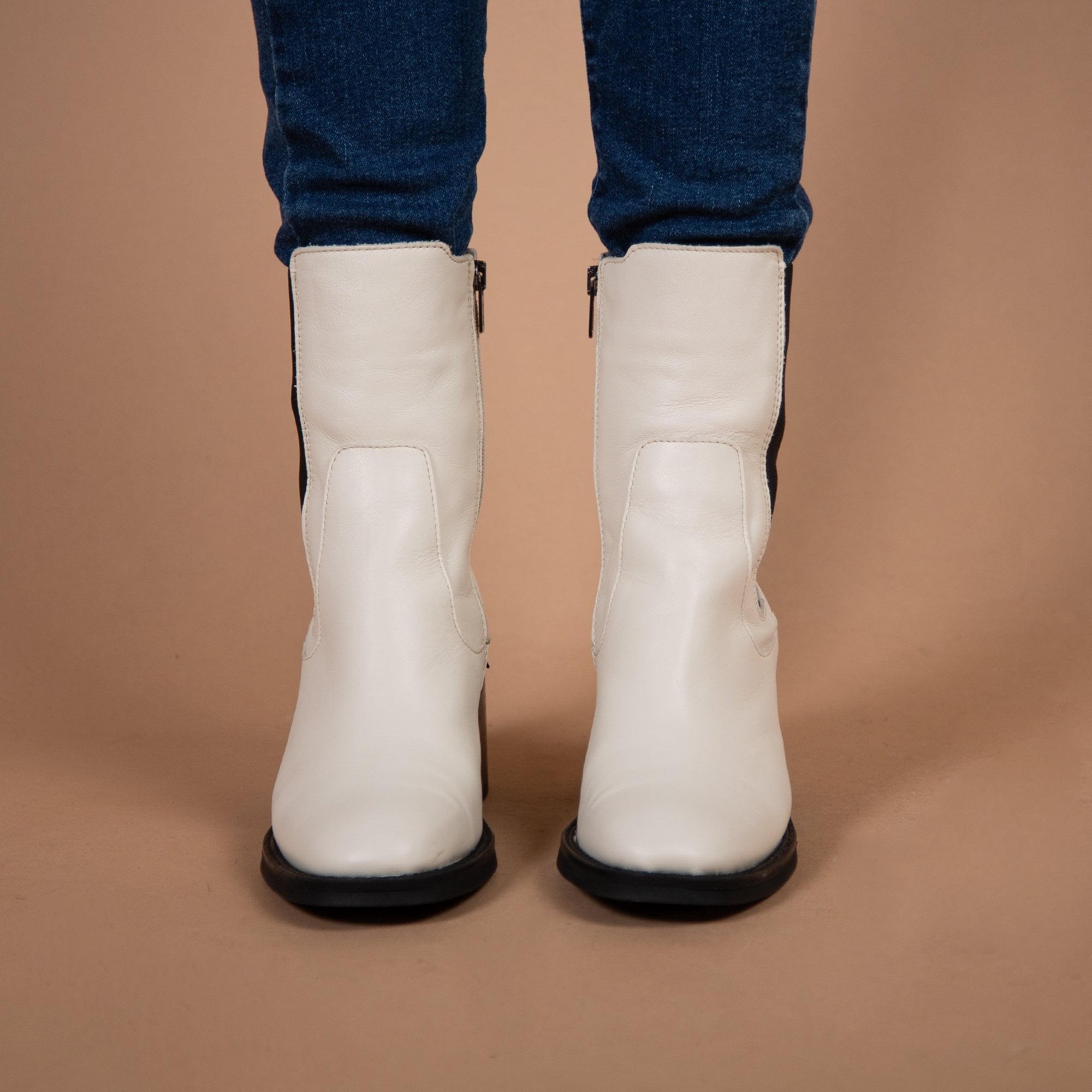 Alpe Bloc Heel Mid Ankle Boot With Elastic Side White