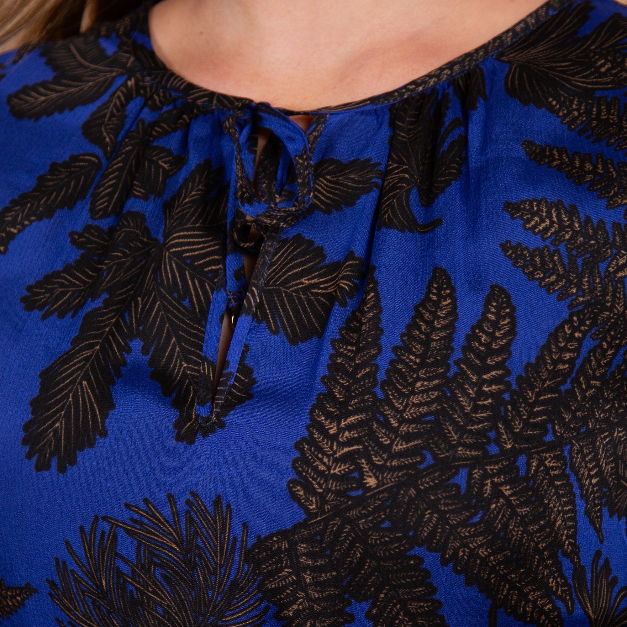 Riani Fern Print Tiered Tie Neck Dress Indigo/black