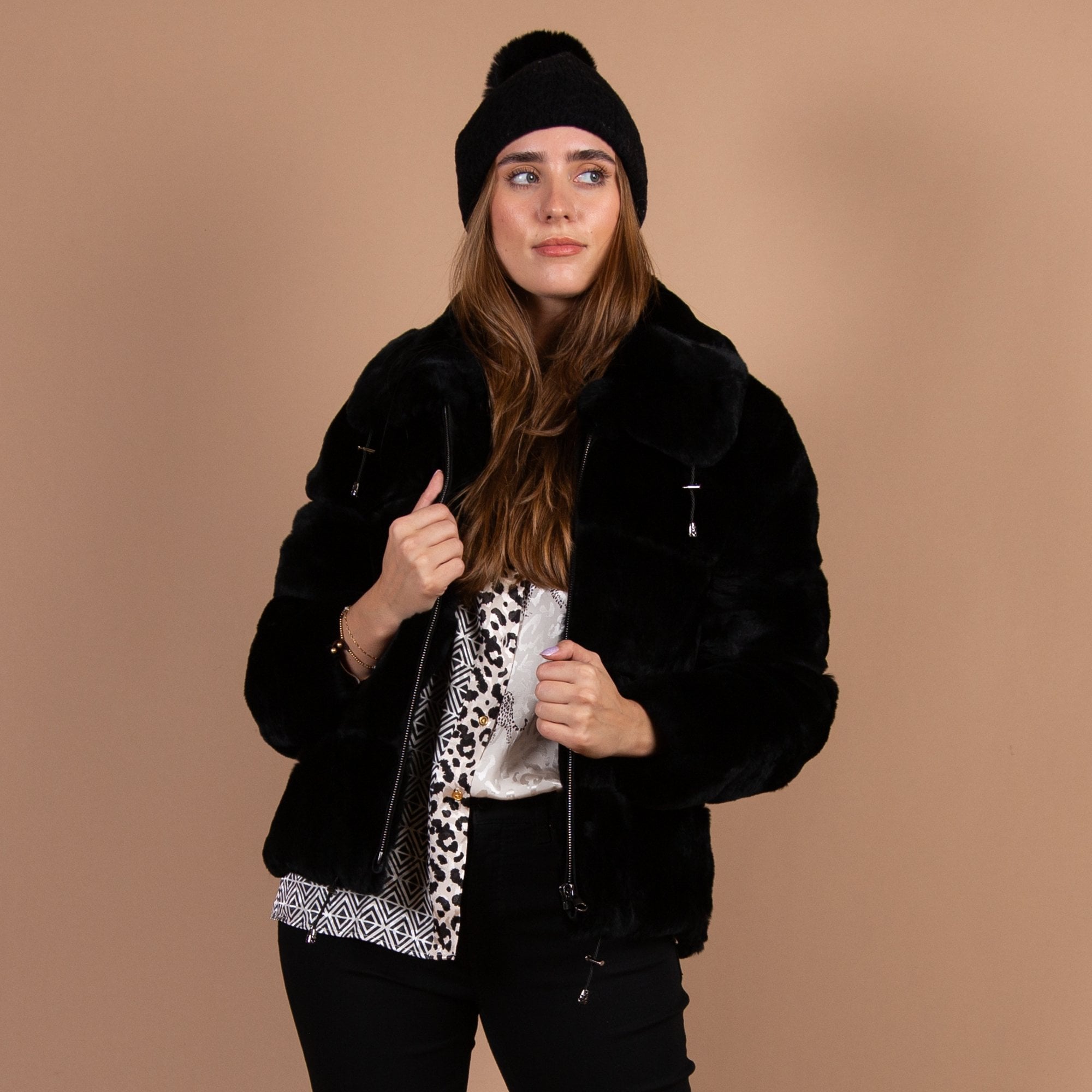 Levinsky Amoy Toggle Collar Short Fur Jacket Black