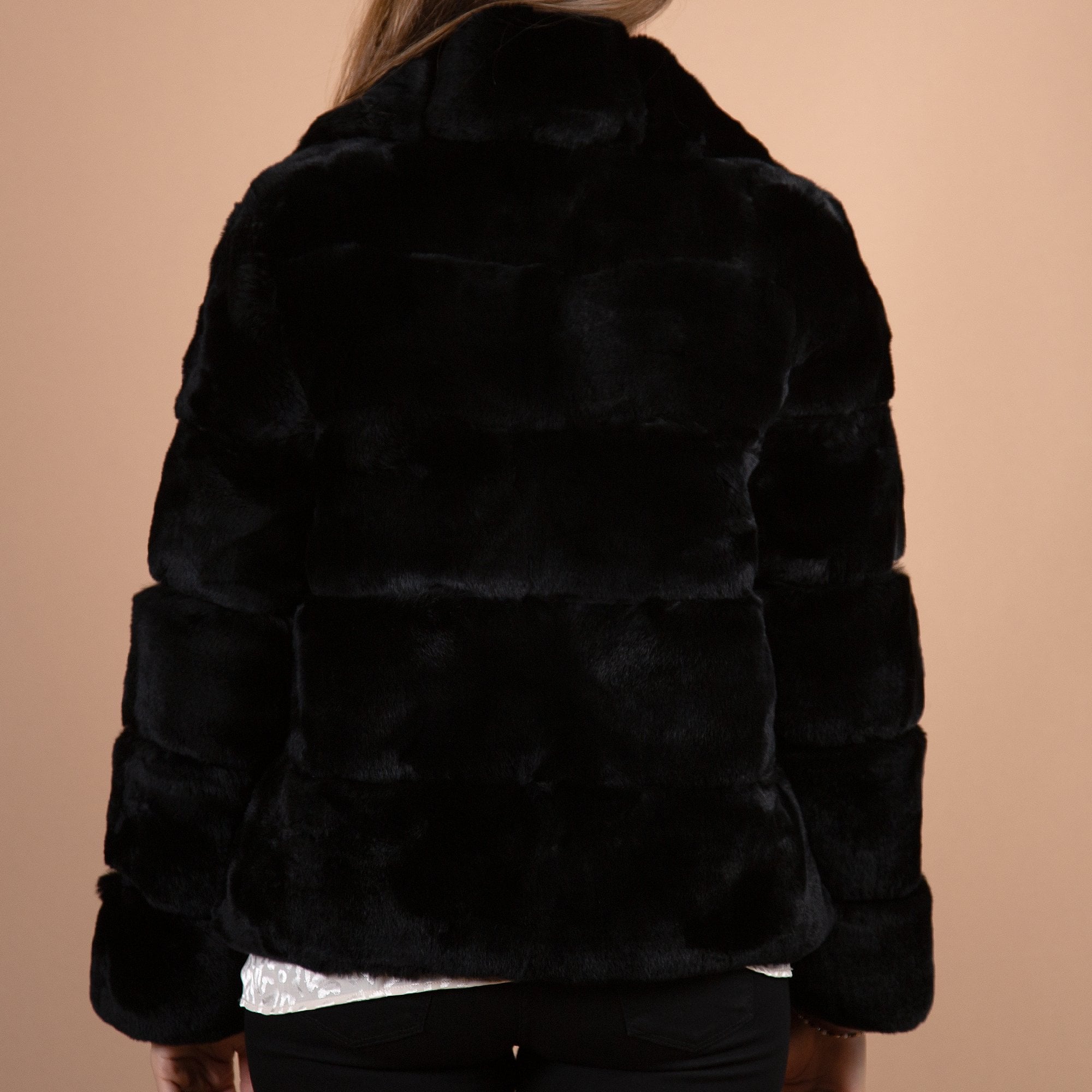 Levinsky Amoy Toggle Collar Short Fur Jacket Black