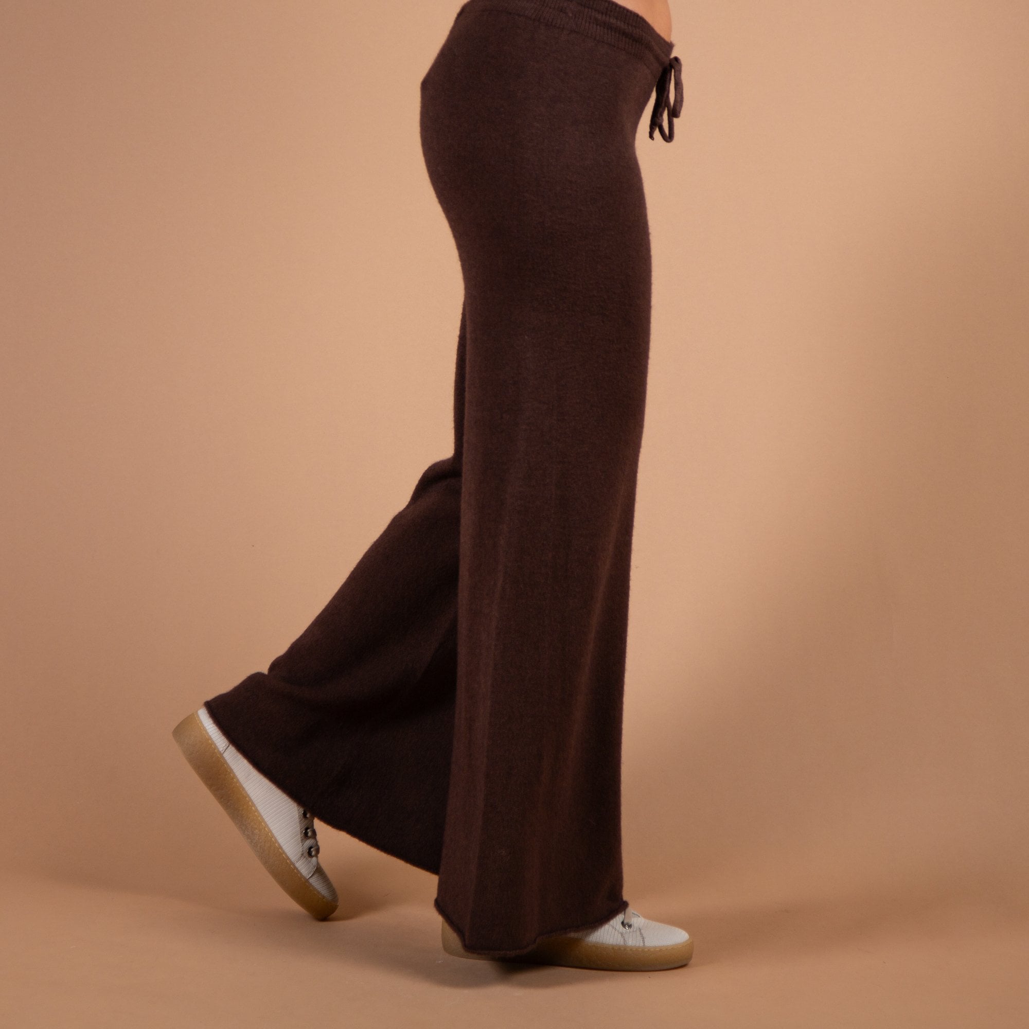 Amazing Woman Colette Wide Leg Knit Lounge Trouser With Tie Waist Dark Brown 1069