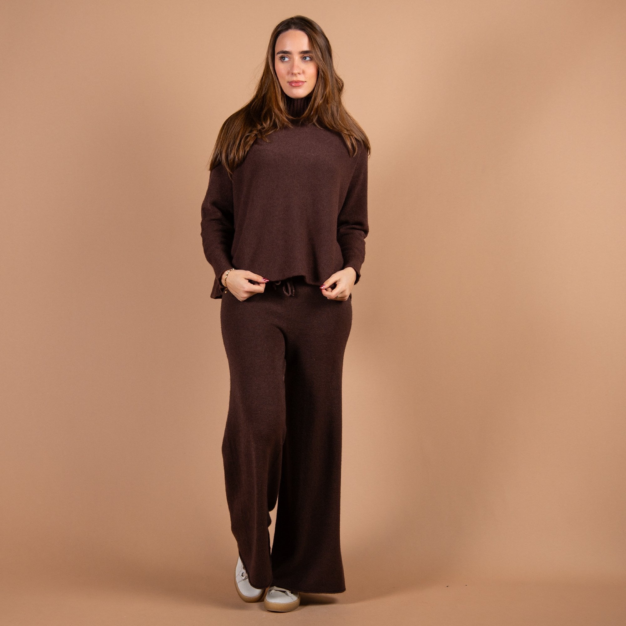 Amazing Woman Colette Wide Leg Knit Lounge Trouser With Tie Waist Dark Brown 1069