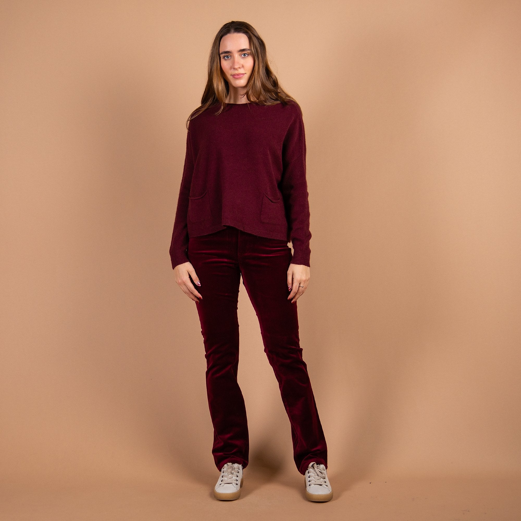 Amazing Woman Slim Fit Velvet Jeans Claret 061
