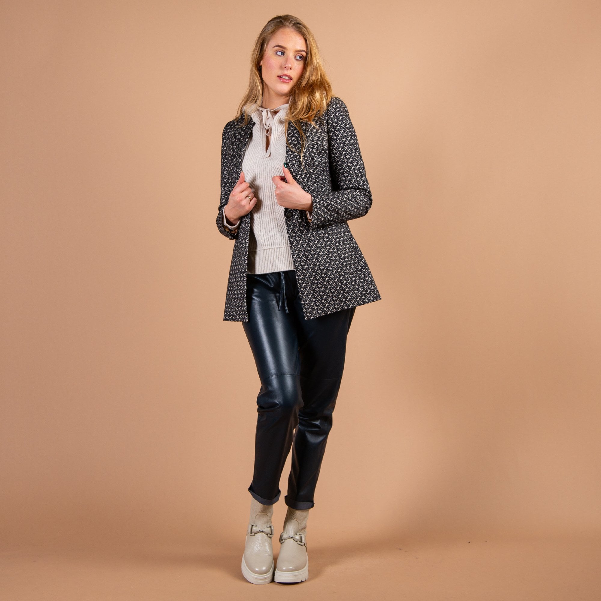 Bariloche Litoral Chain Print Stretch One Button Jacket Black/cream