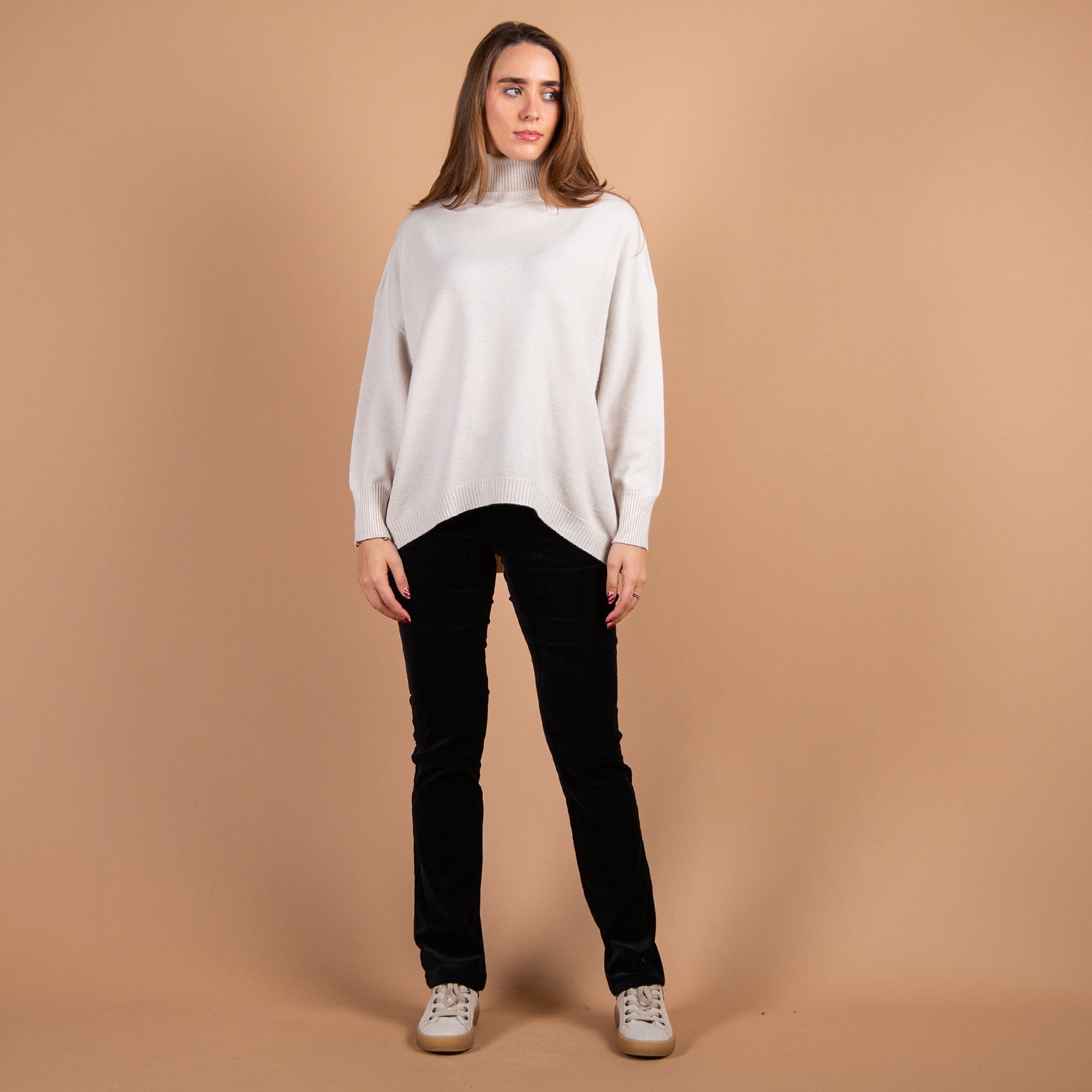 Amazing Woman Slim Fit Velvet Jeans Black